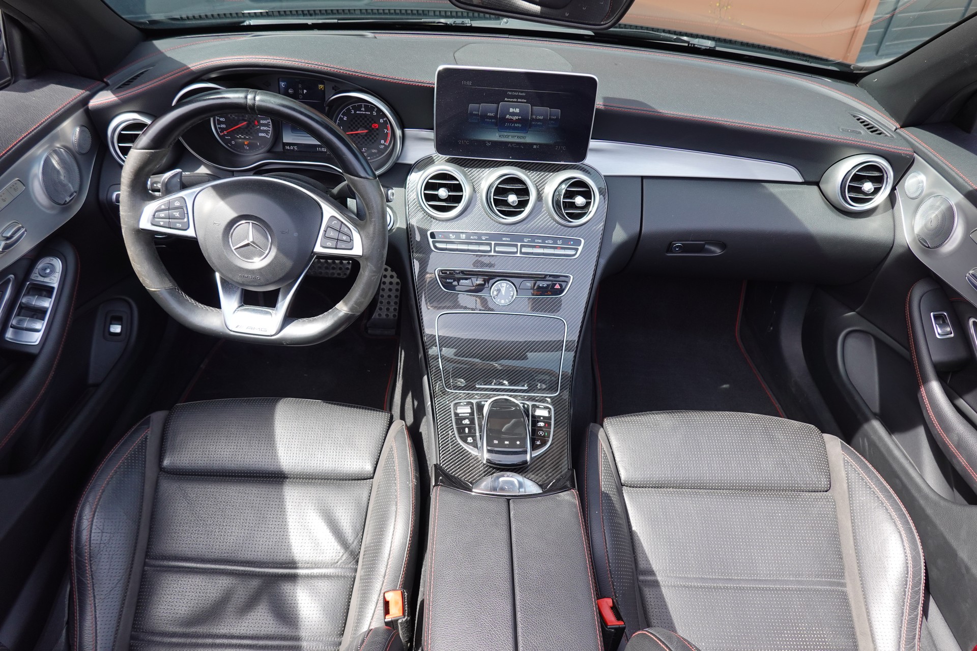 MERCEDES-BENZ C 43 Cabriolet AMG 4Matic -" Pack AMG * Sièges Electriques/Chauffant/aéré * GPS * intérieur carbone * Son Burmester *-image-12