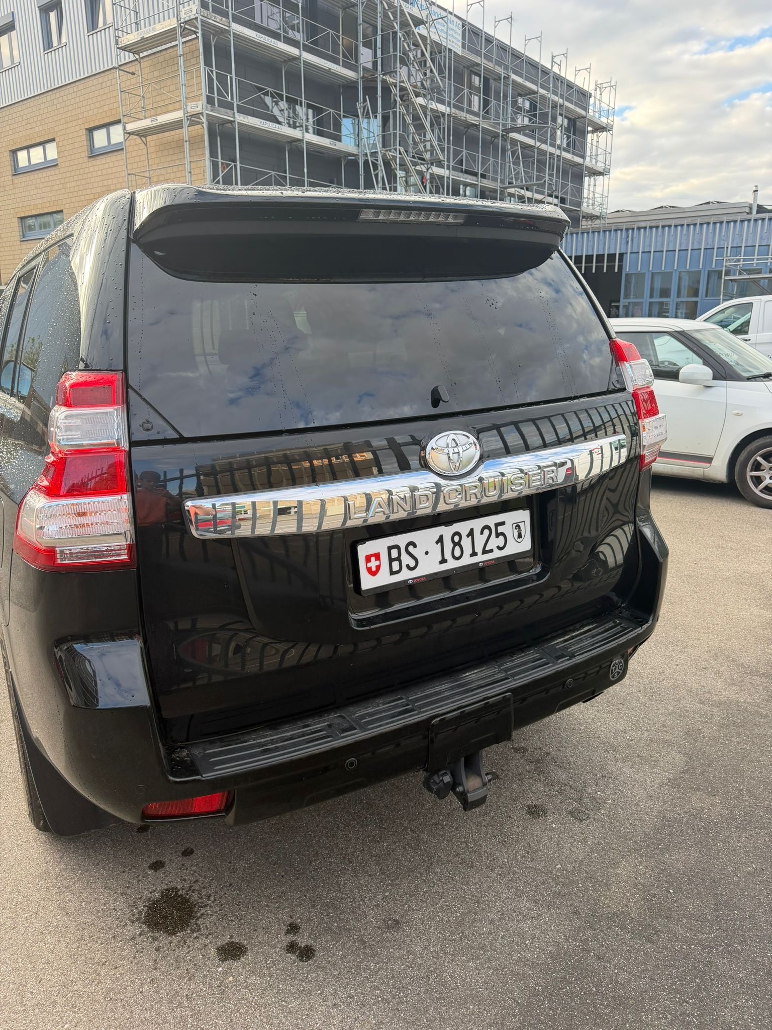 TOYOTA Land Cruiser 4.0 VVT-i Sol Premium Automatic-image-6