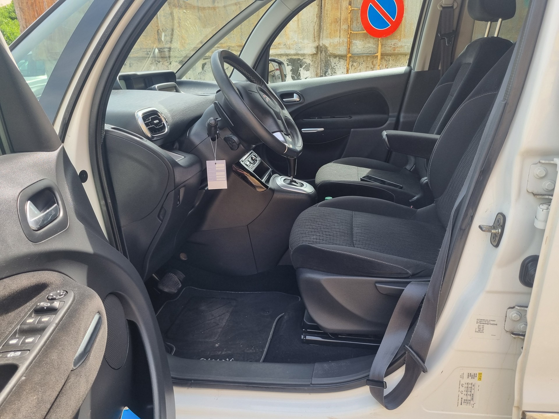 CITROEN C3 Picasso 1.6 HDi Séduction EGS6-image-6