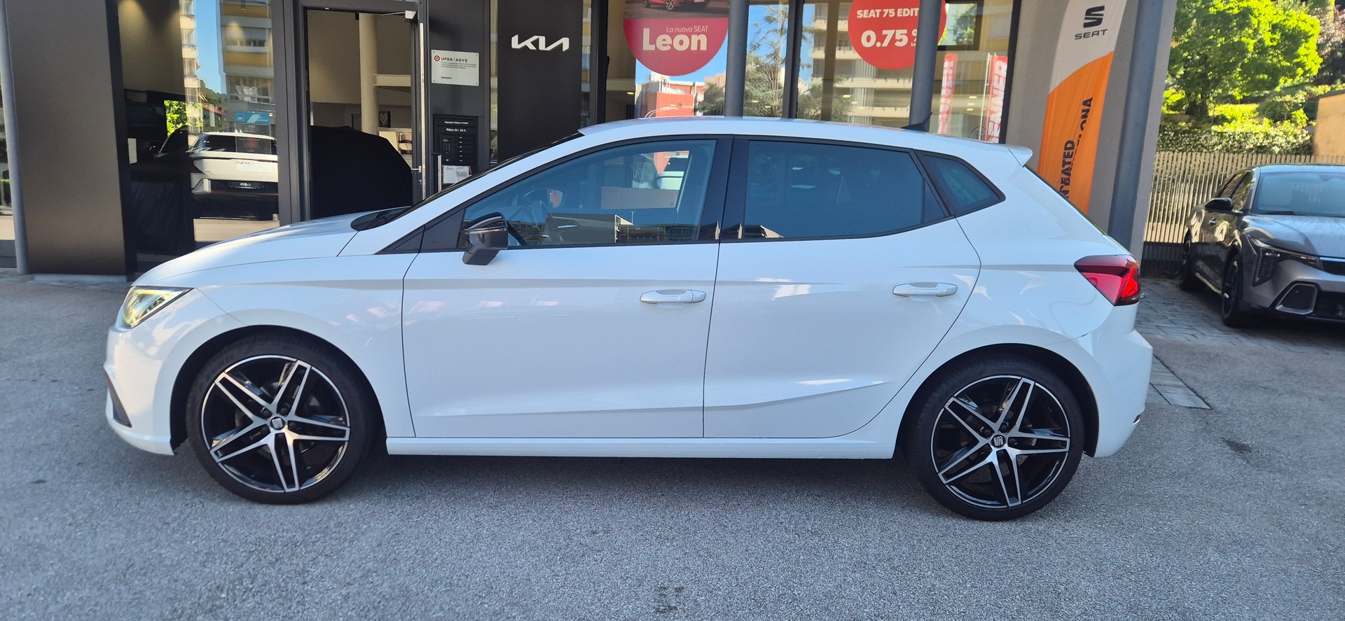 SEAT Ibiza 1.0 EcoTSI DSG Swiss FR-image-2