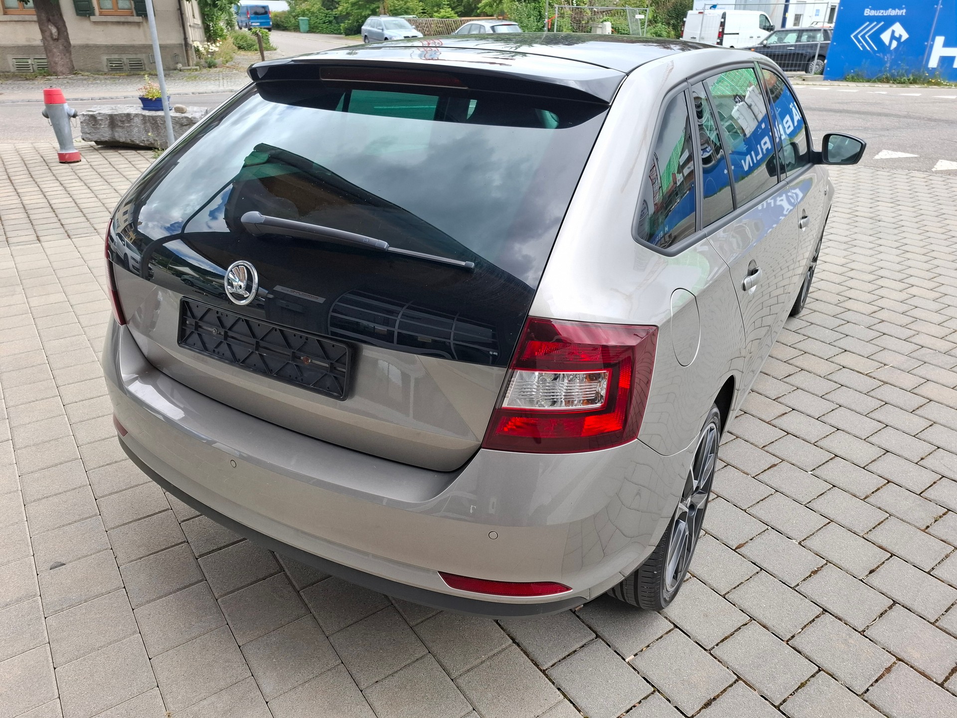 SKODA Rapid Spaceback 1.4 TSI Active DSG-image-2
