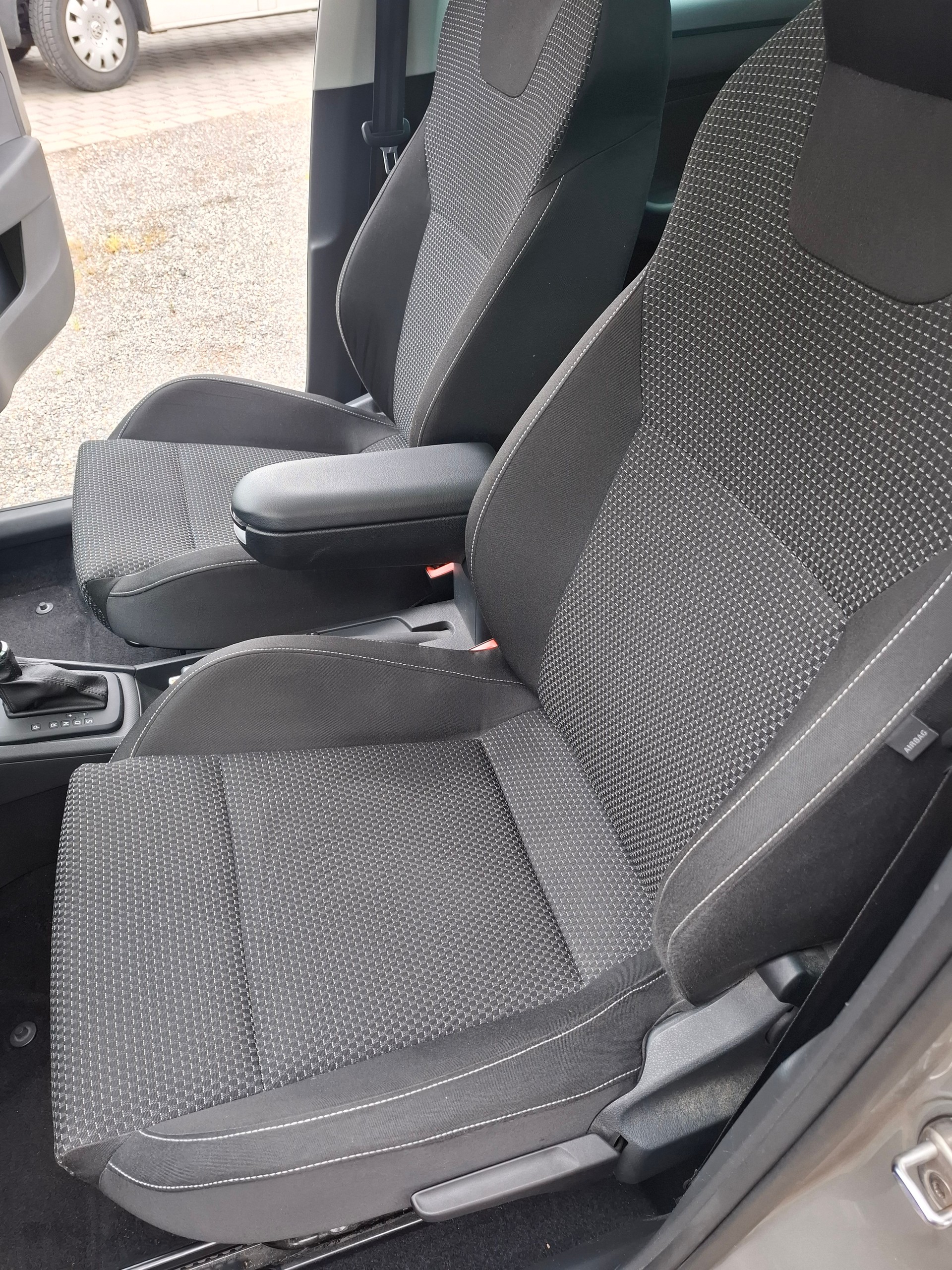 SKODA Rapid Spaceback 1.4 TSI Active DSG-image-3