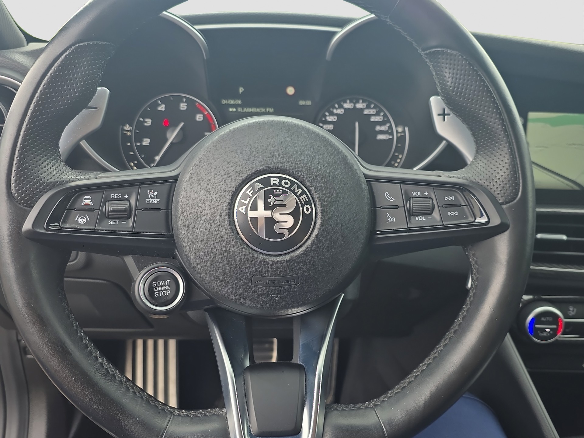 ALFA ROMEO Giulia 2.0 Veloce Q4 Automatic-image-9