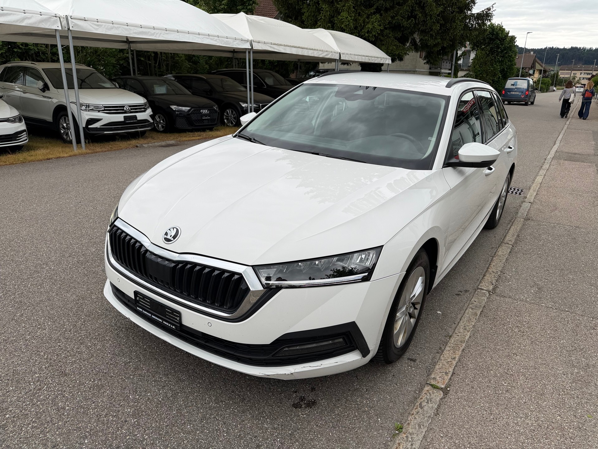 SKODA Octavia Combi 2.0 TDI DSG Ambition 4x4-image-1