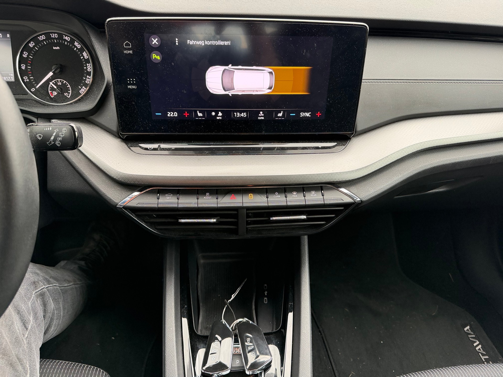 SKODA Octavia Combi 2.0 TDI DSG Ambition 4x4-image-12