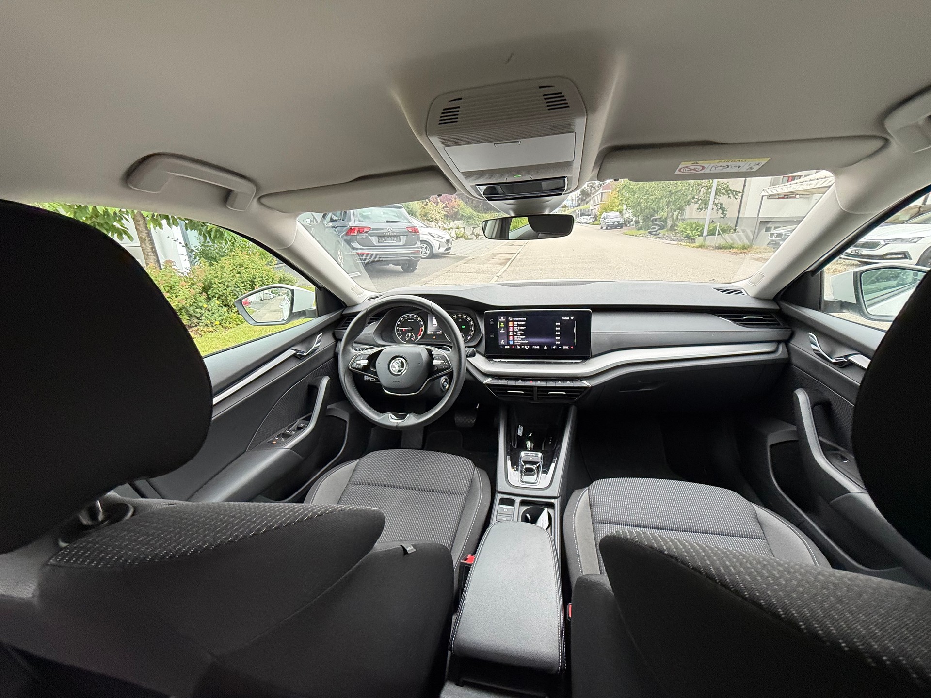 SKODA Octavia Combi 2.0 TDI DSG Ambition 4x4-image-9