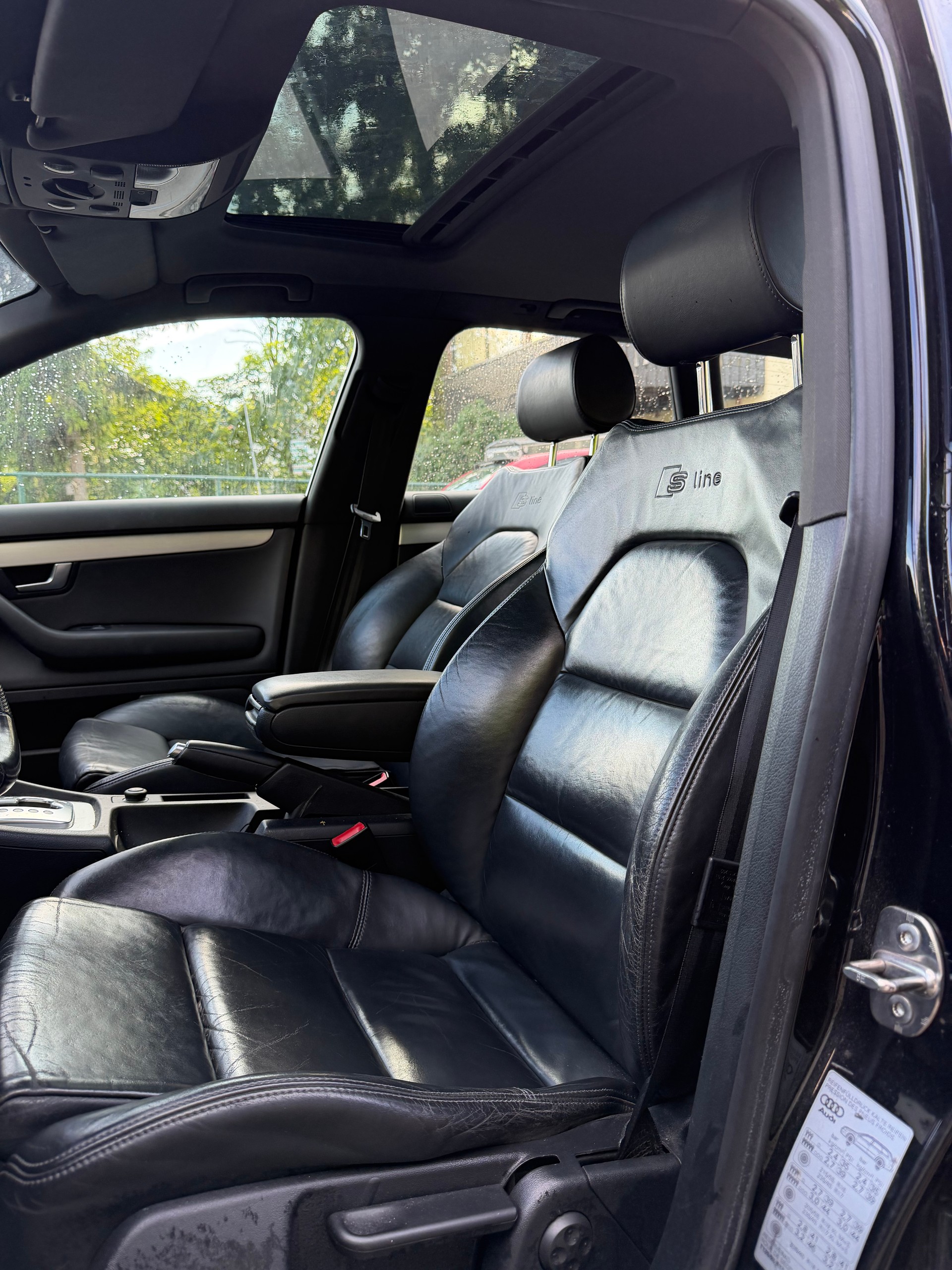 AUDI A4 Avant 3.0 V6 TDI quattro-image-11