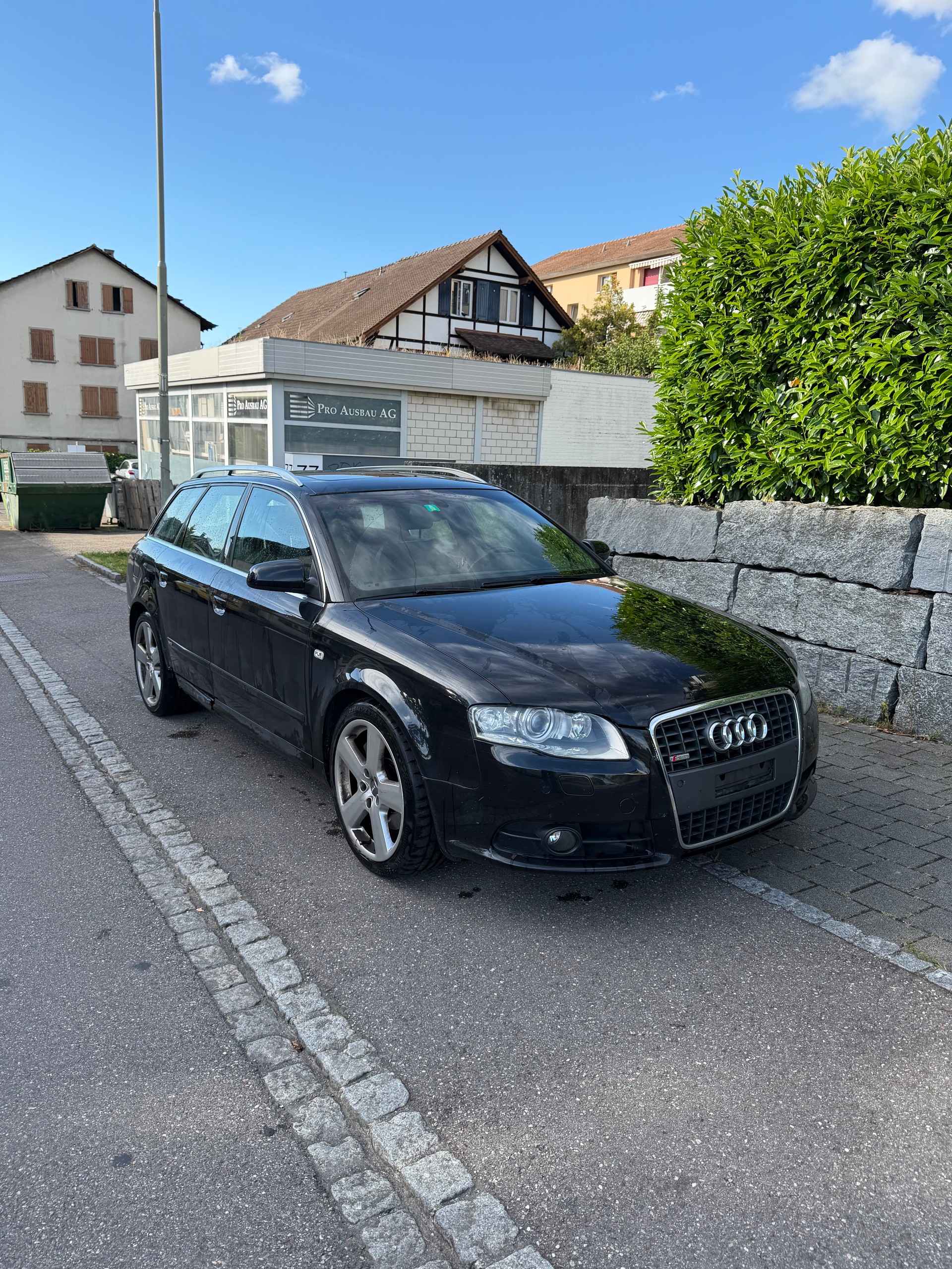 AUDI A4 Avant 3.0 V6 TDI quattro-image-2