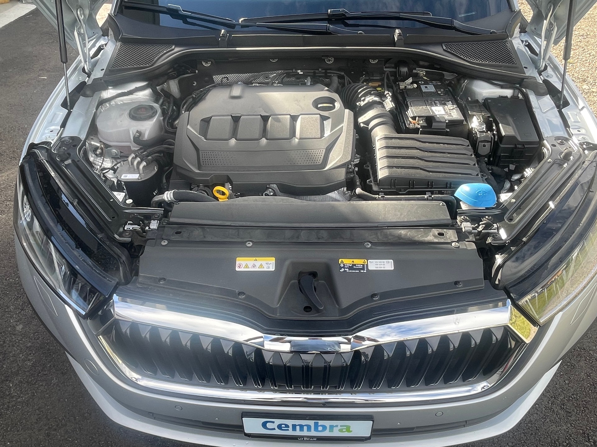 SKODA Octavia Combi 2.0 TDI DSG Ambition 4x4 !!! Topausstattung !!!!!!-image-11