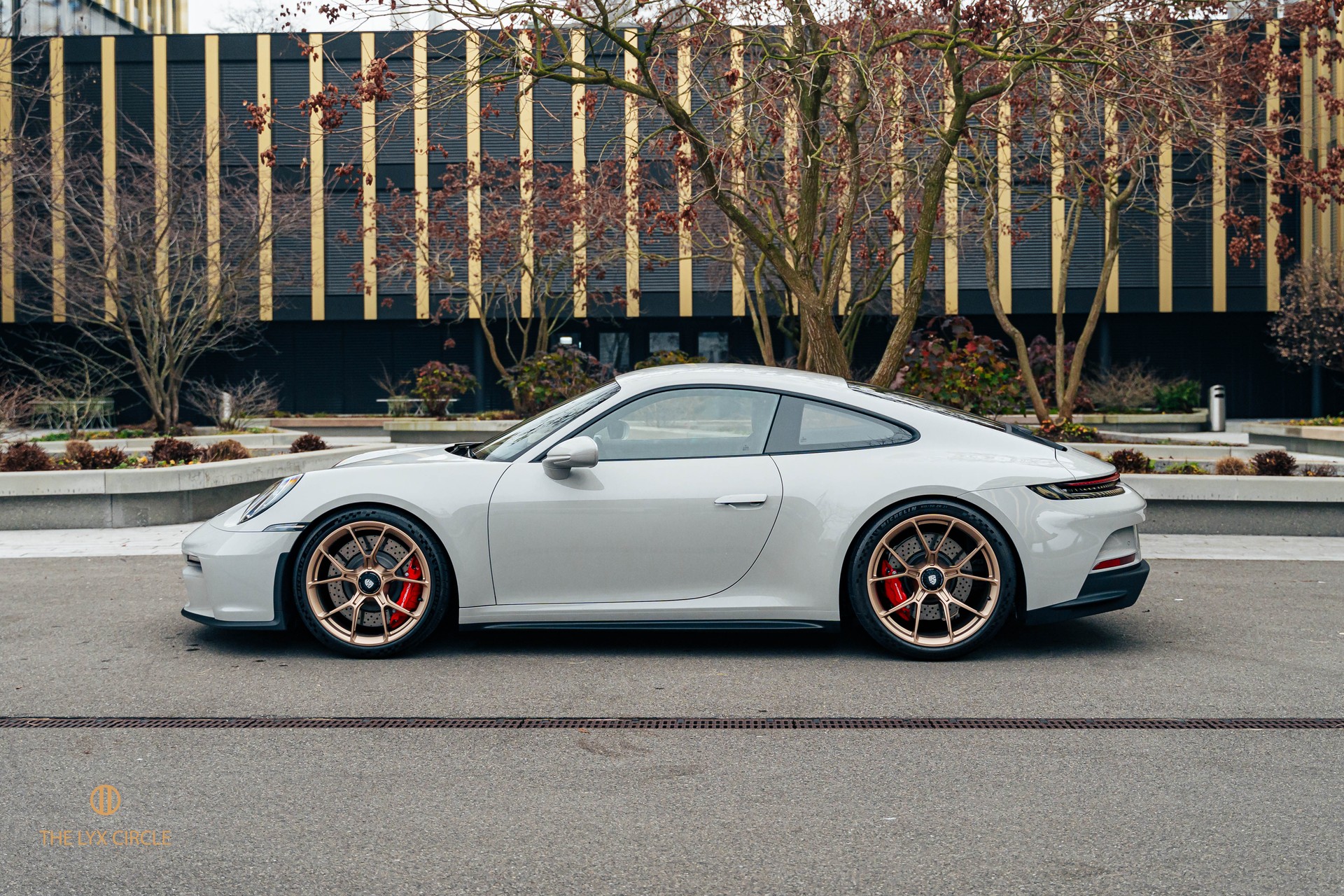 PORSCHE 911 GT3 Touring PDK-image-1