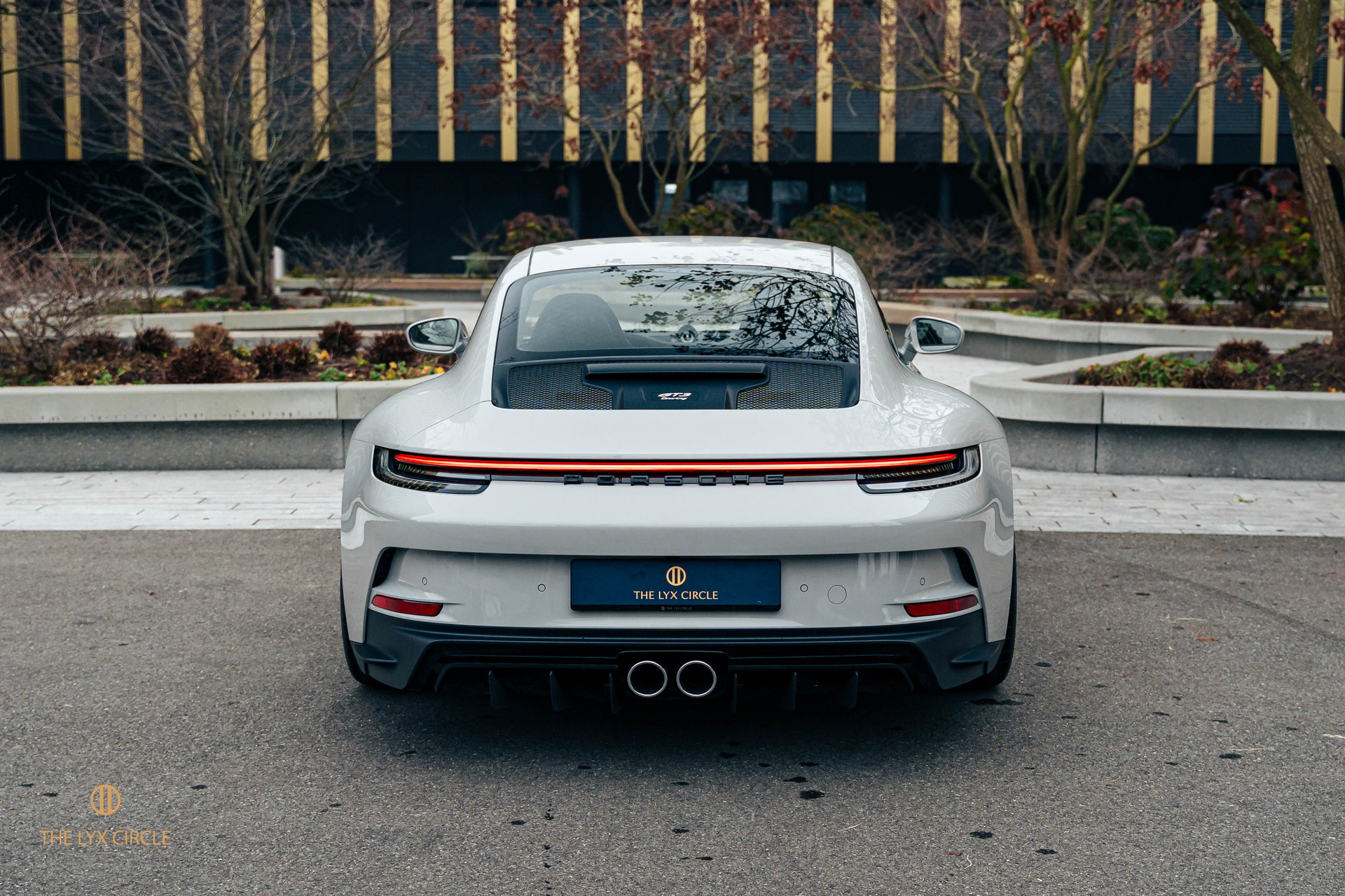 PORSCHE 911 GT3 Touring PDK-image-4