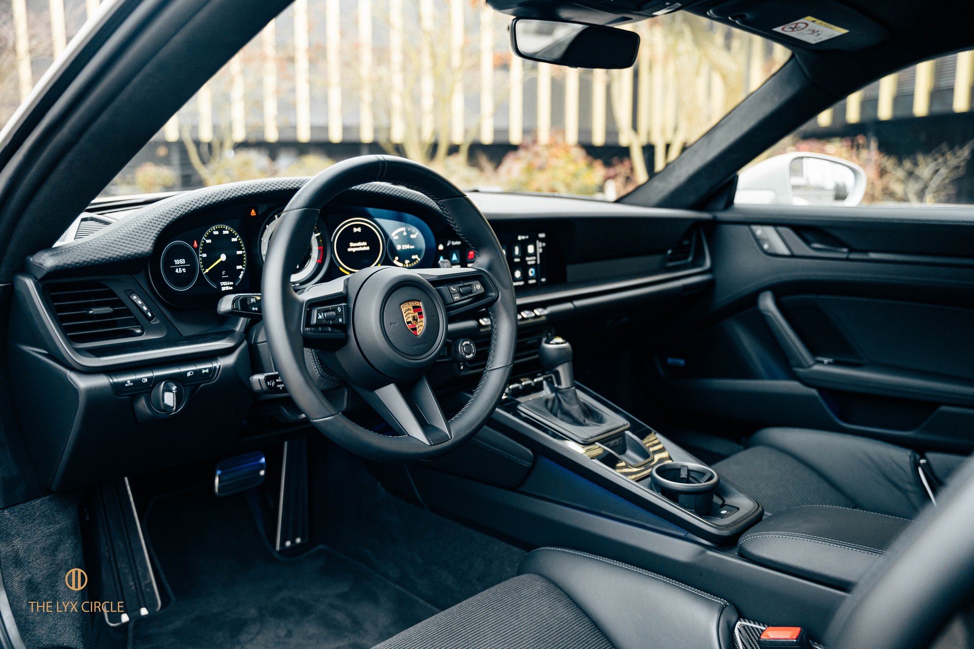 PORSCHE 911 GT3 Touring PDK-image-11