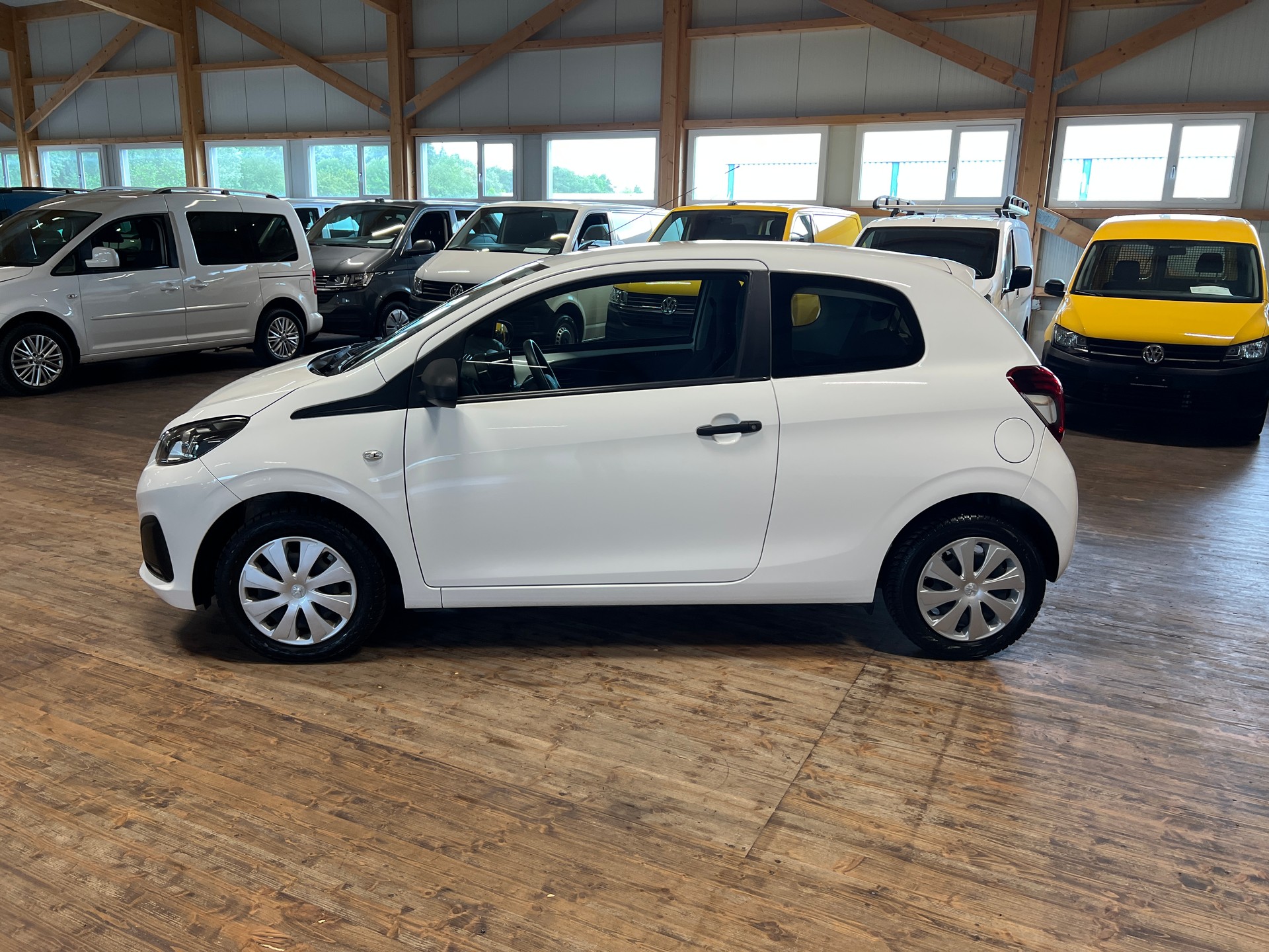 PEUGEOT 108 1.0 VTi Like-image-7