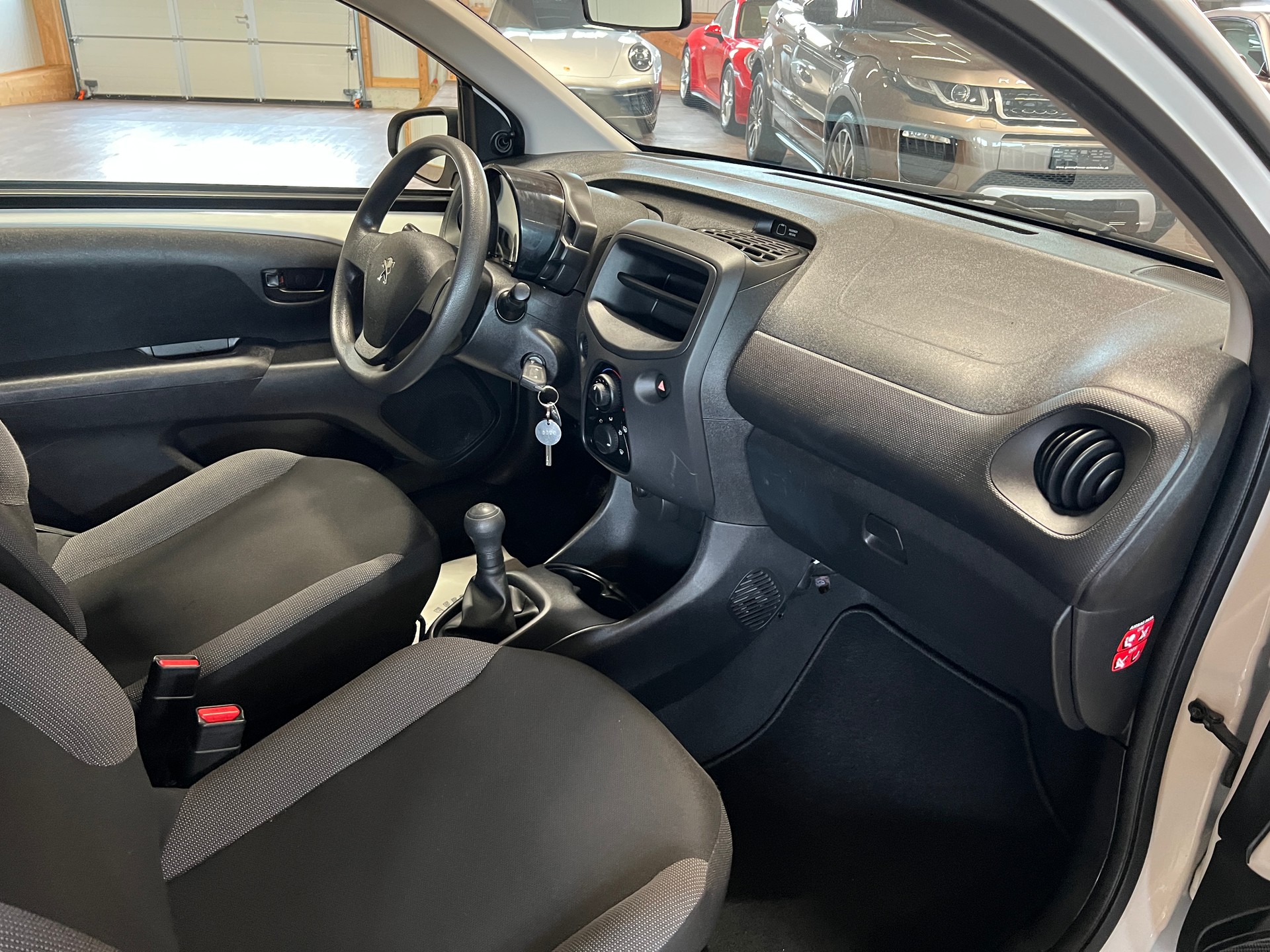 PEUGEOT 108 1.0 VTi Like-image-11