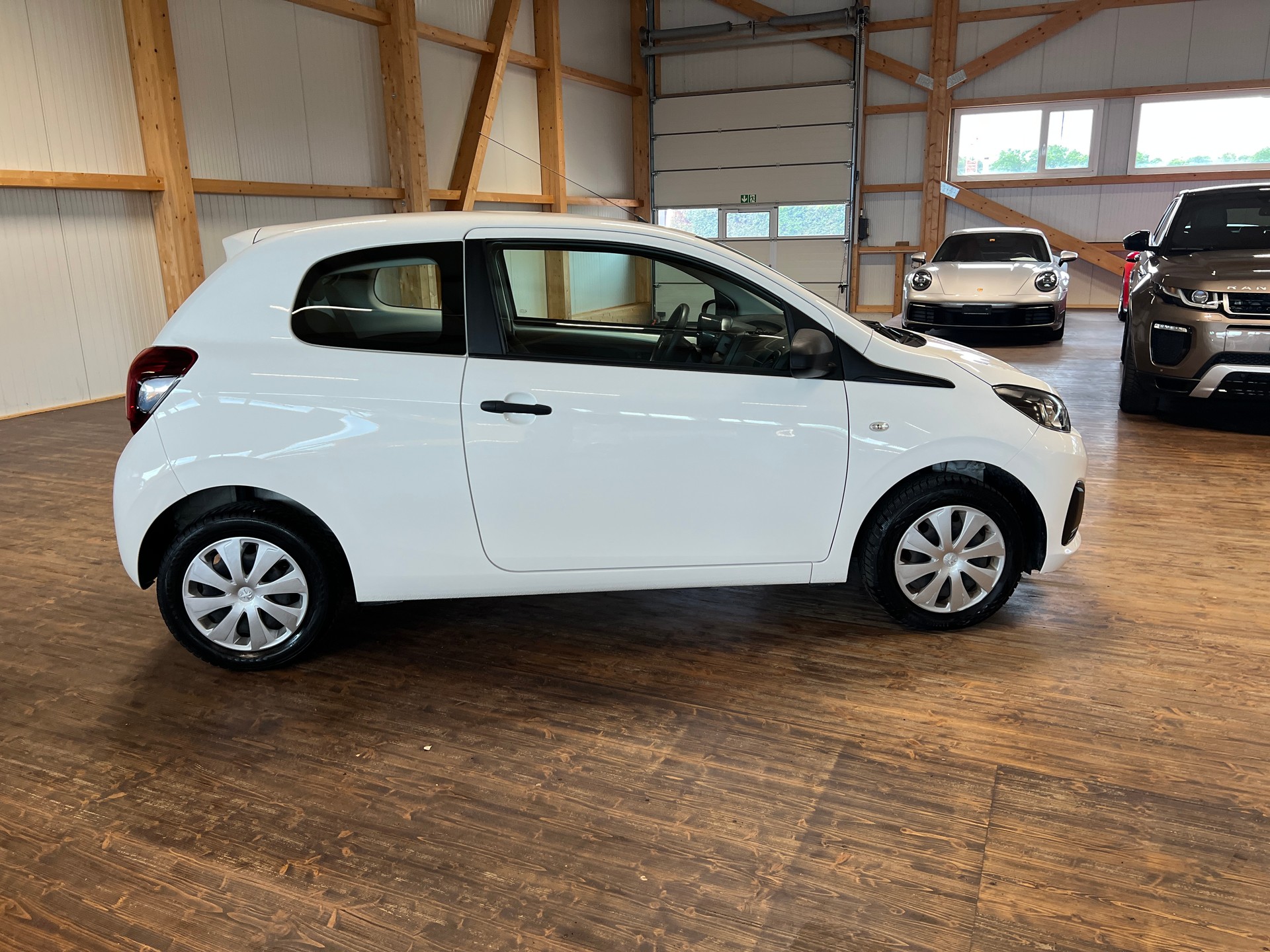 PEUGEOT 108 1.0 VTi Like-image-3