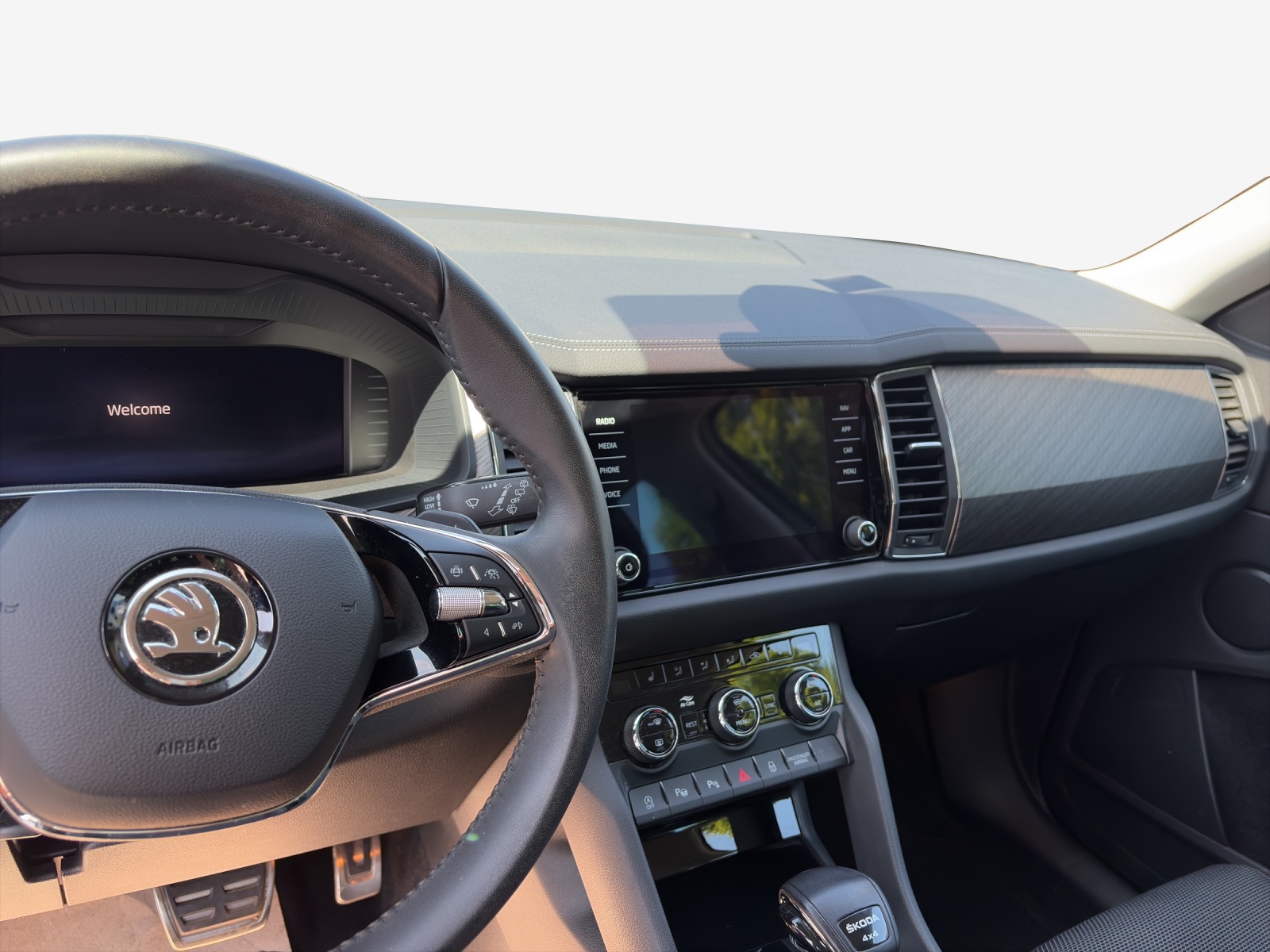 SKODA Kodiaq 2.0 TSI 4x4 Style-image-9