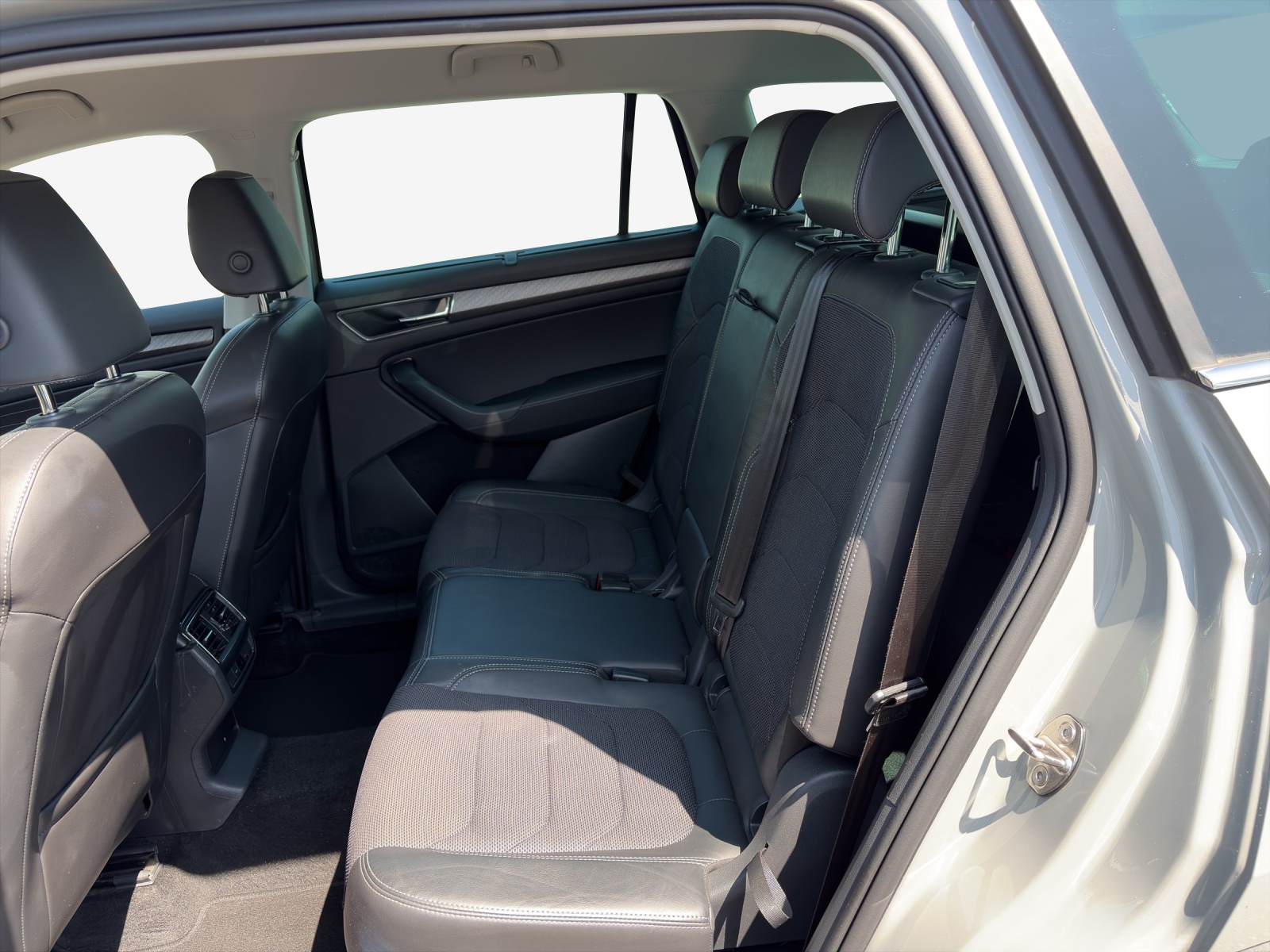 SKODA Kodiaq 2.0 TSI 4x4 Style-image-10