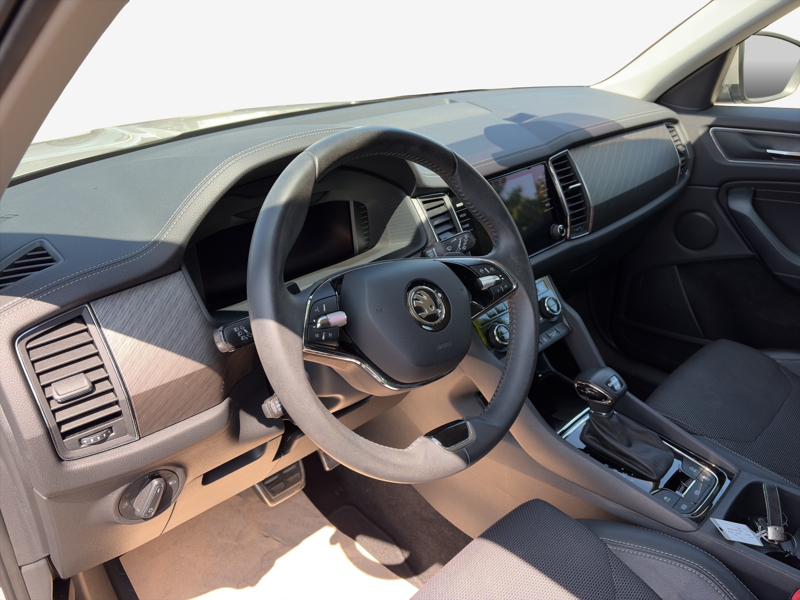 SKODA Kodiaq 2.0 TSI 4x4 Style-image-8