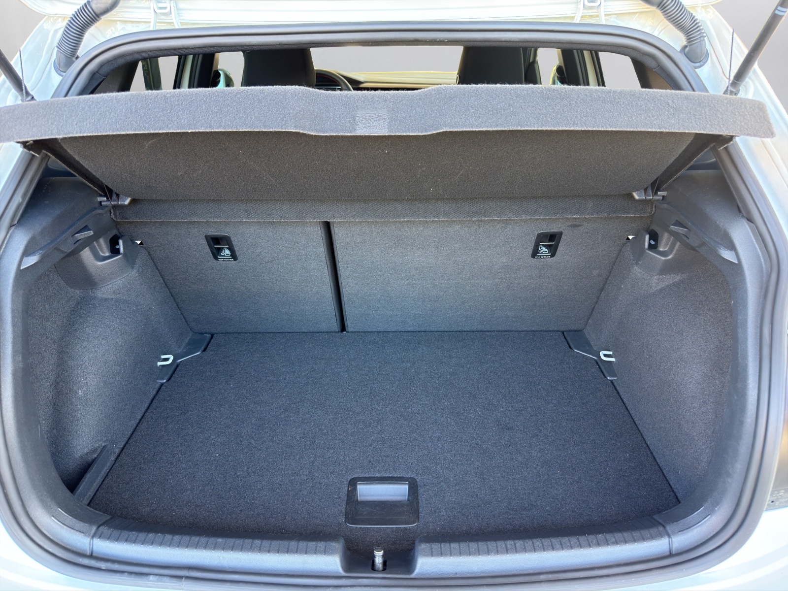 VW Polo 2.0 TSI GTI DSG-image-12
