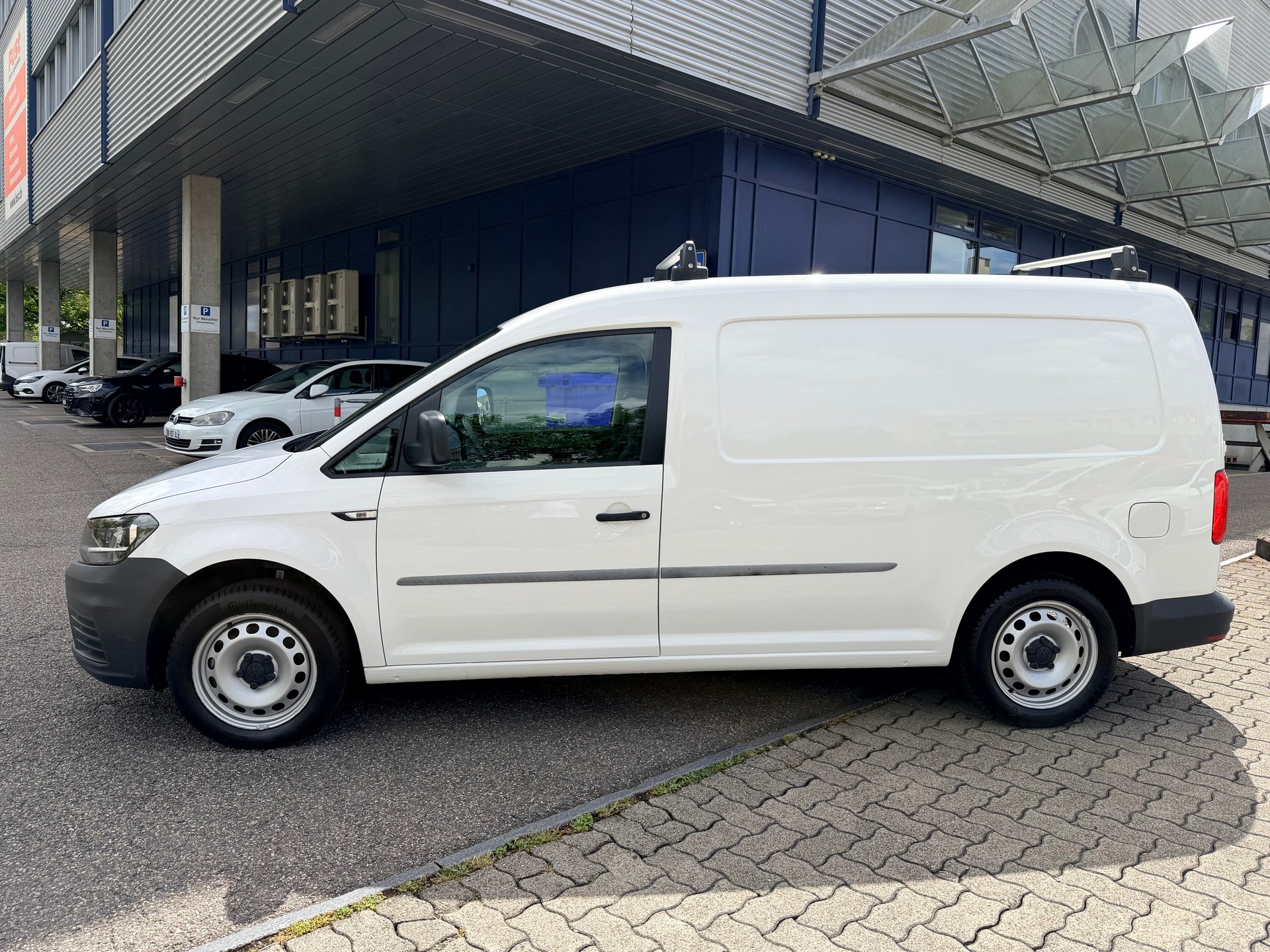 VW Caddy Maxi 1.4TSI BlueMotion Technology-image-5