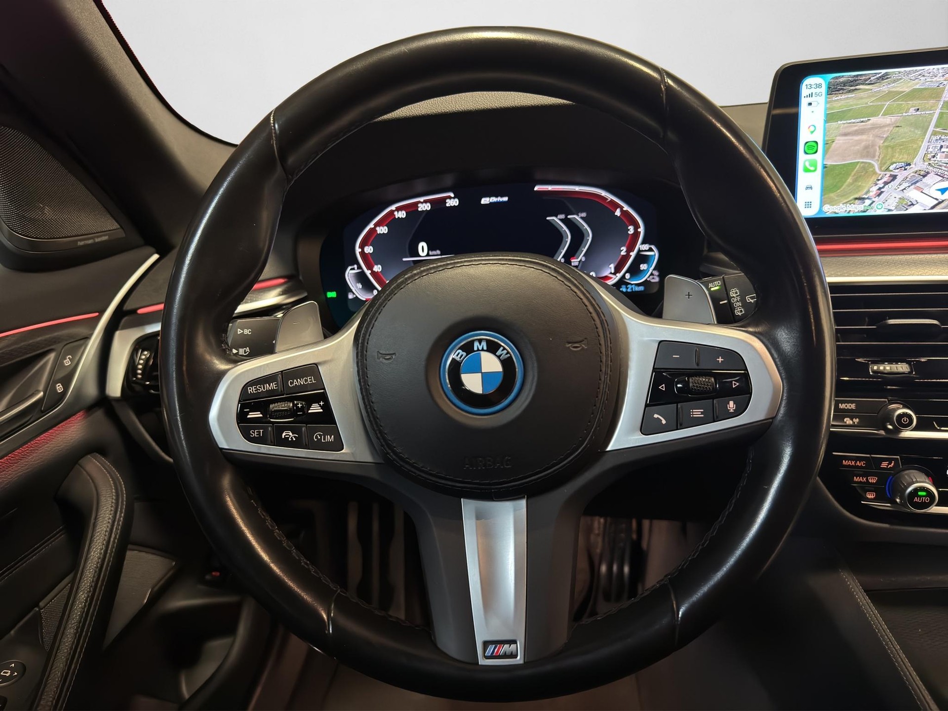 BMW 530e xDrive paddles-image-4