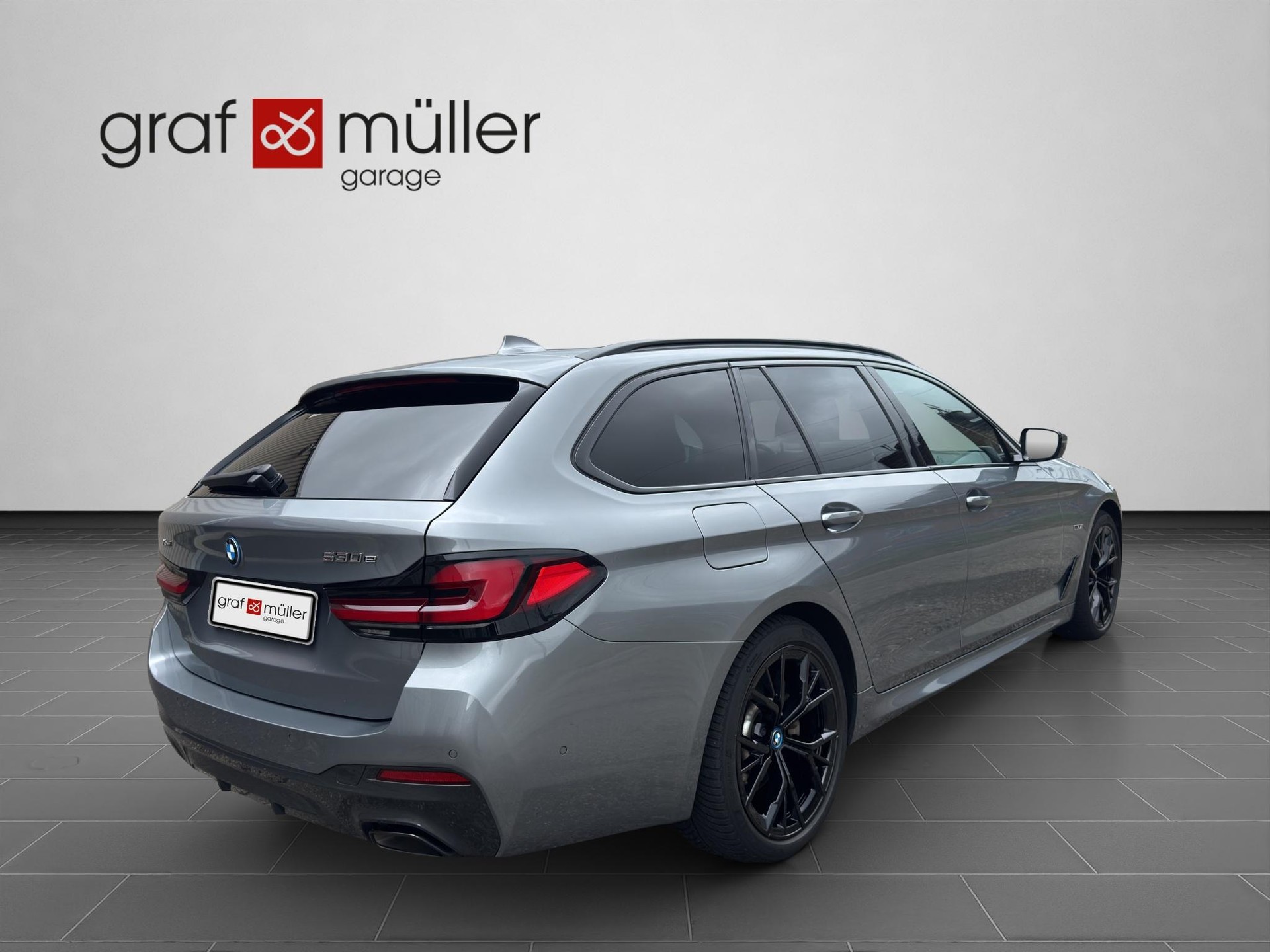 BMW 530e xDrive paddles-image-17