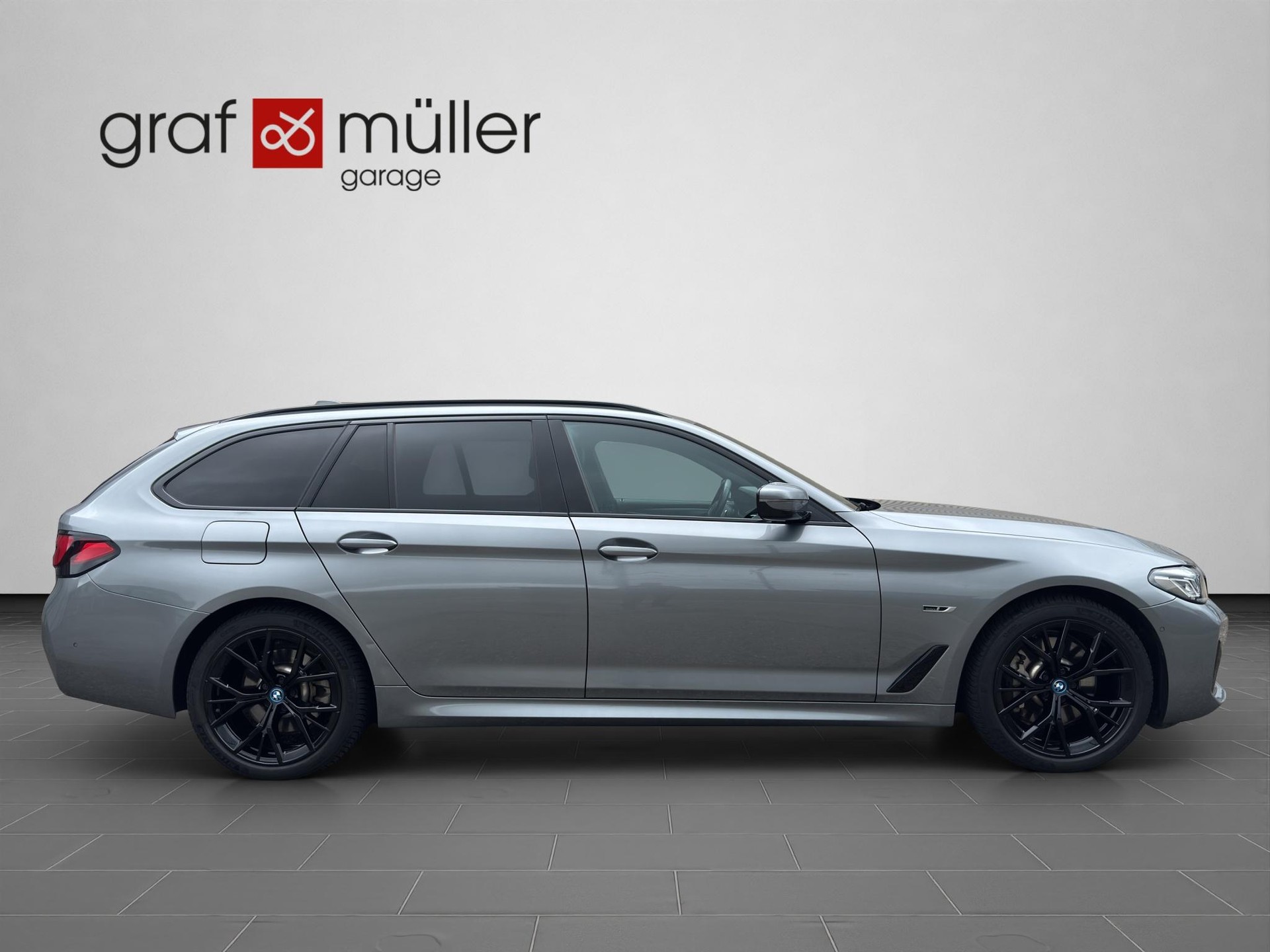 BMW 530e xDrive paddles-image-18