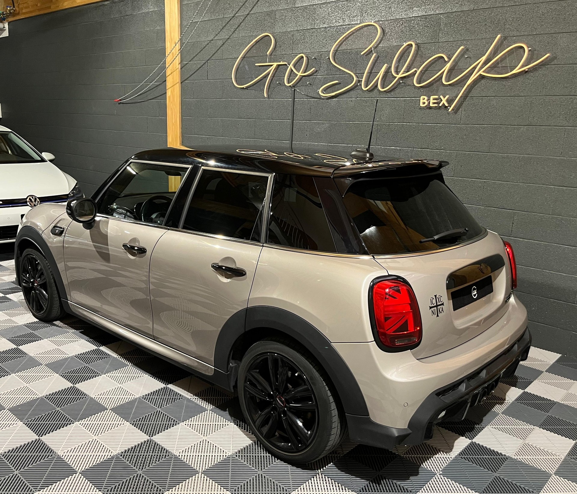 MINI Cooper S Steptronic DKG pack JCW-image-7