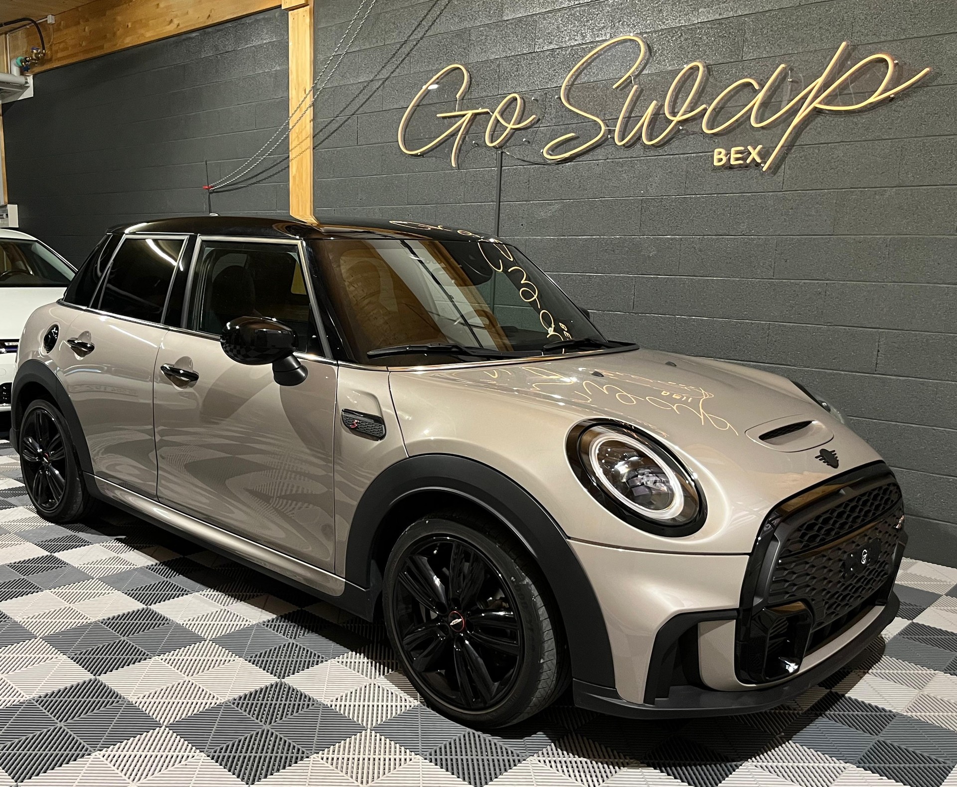 MINI Cooper S Steptronic DKG pack JCW-image-0
