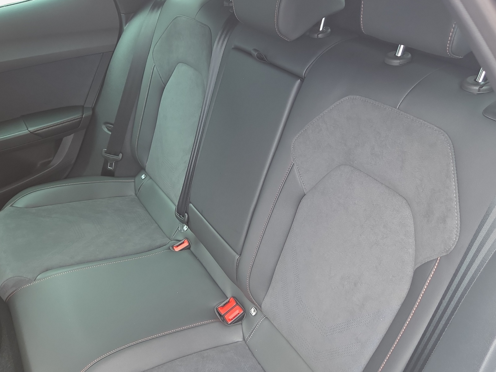 CUPRA Formentor 1.5 TSI Prime Edition DSG-image-11