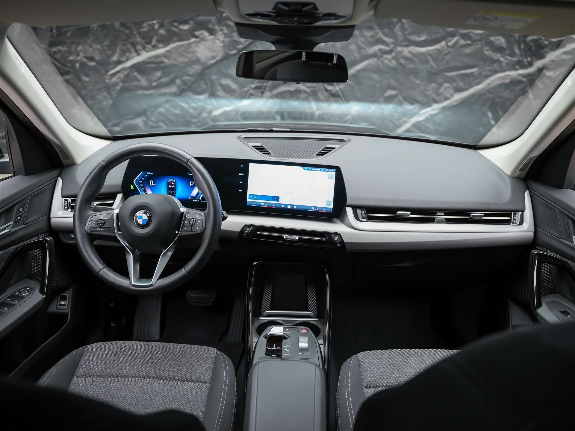 BMW X1 xDrive 20d *20" Felgen*Abstandsregler*Anhängerkupplung*Werksgarantie*-image-16