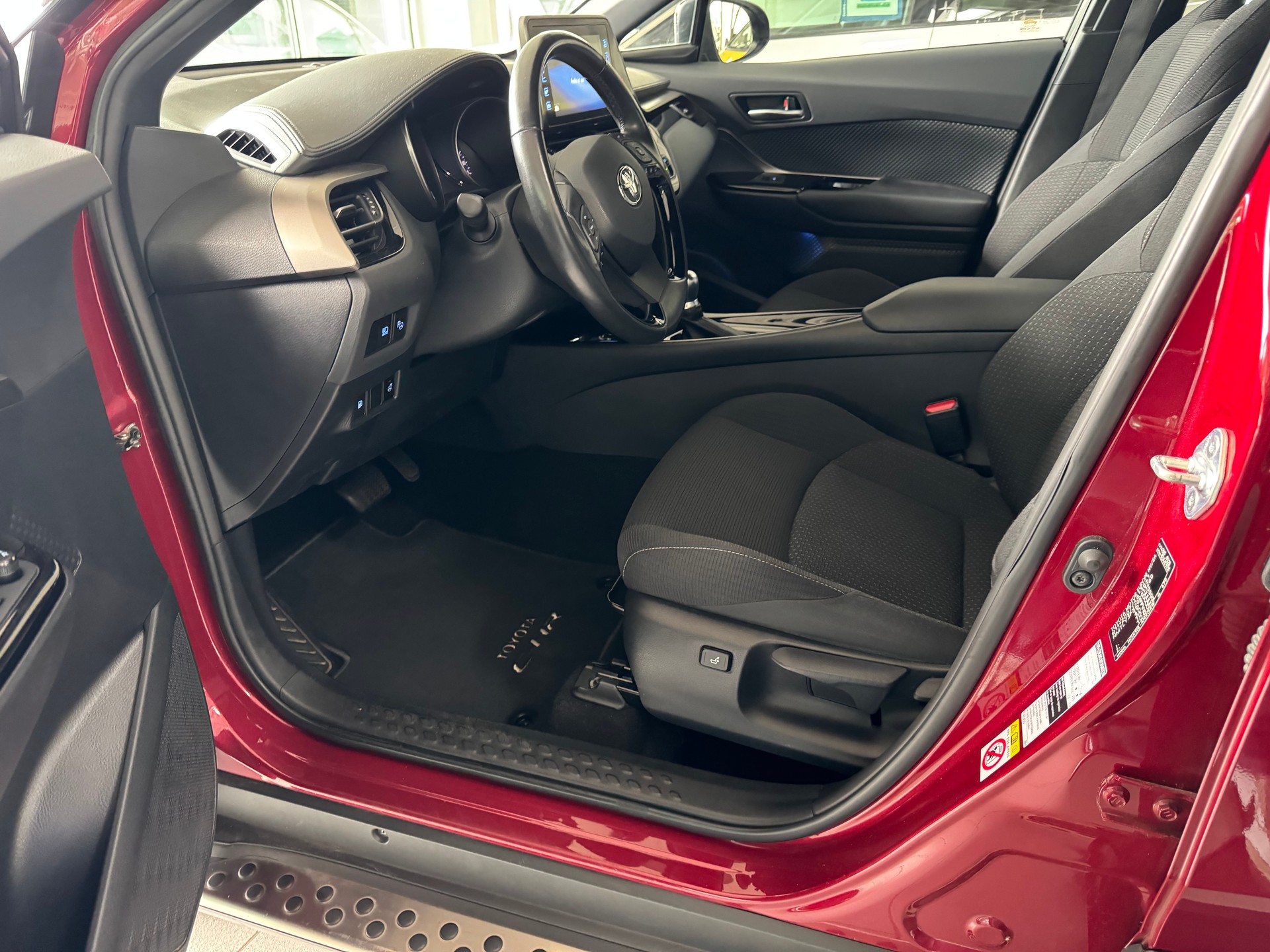 TOYOTA C-HR 1.2 Turbo Premium 4WD Multidrive S-image-10