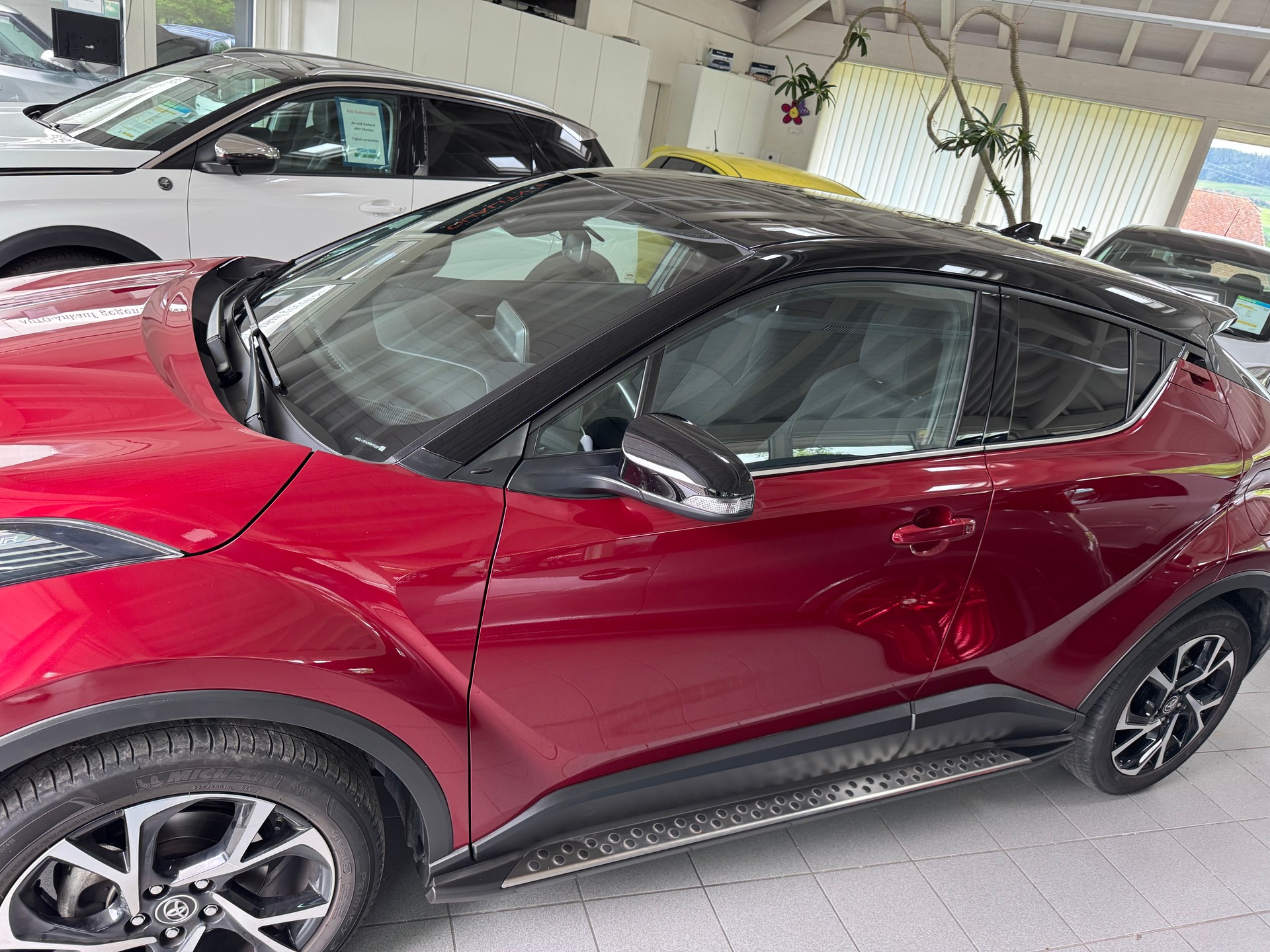 TOYOTA C-HR 1.2 Turbo Premium 4WD Multidrive S-image-8
