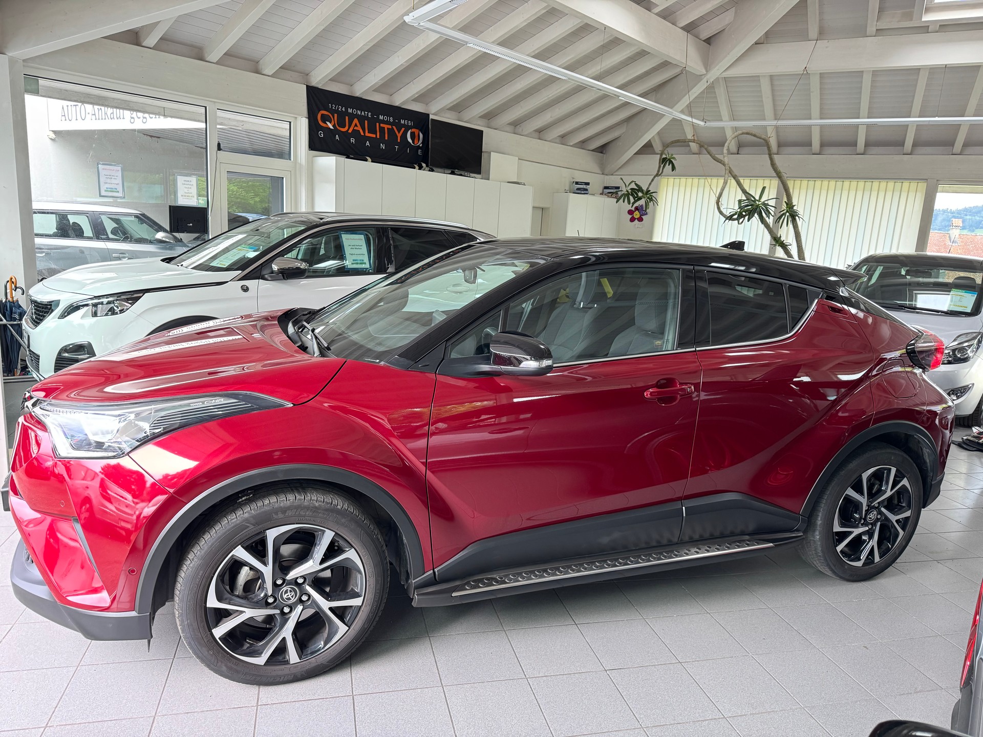 TOYOTA C-HR 1.2 Turbo Premium 4WD Multidrive S-image-4