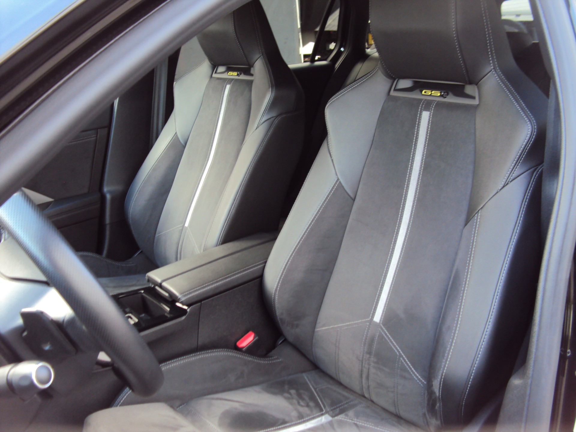 OPEL Astra Sports Tourer 1.6 PHEV Turbo GSe-image-12