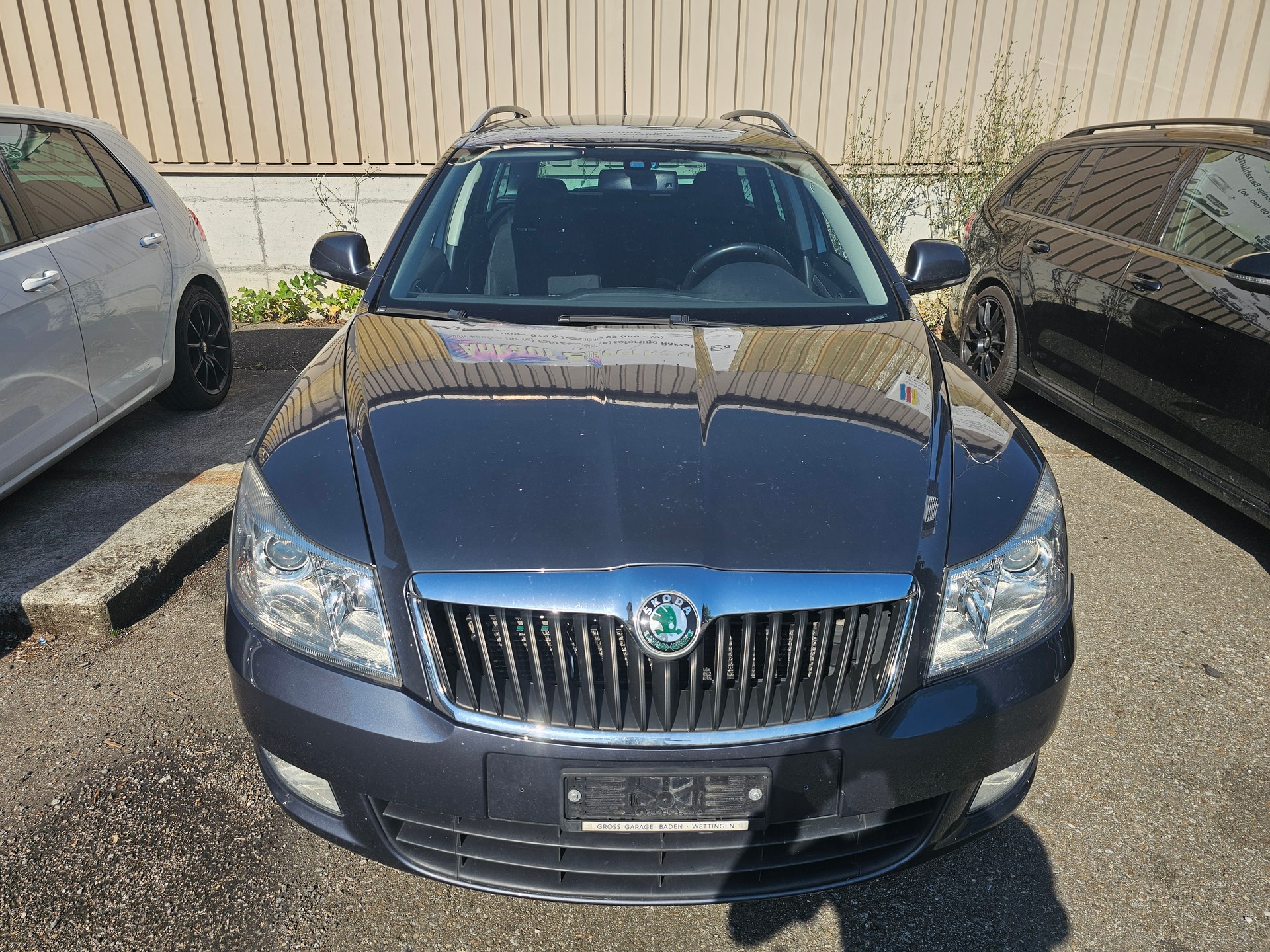 SKODA Octavia Combi 1.8 TSI Laurin & Klement DSG-image-0