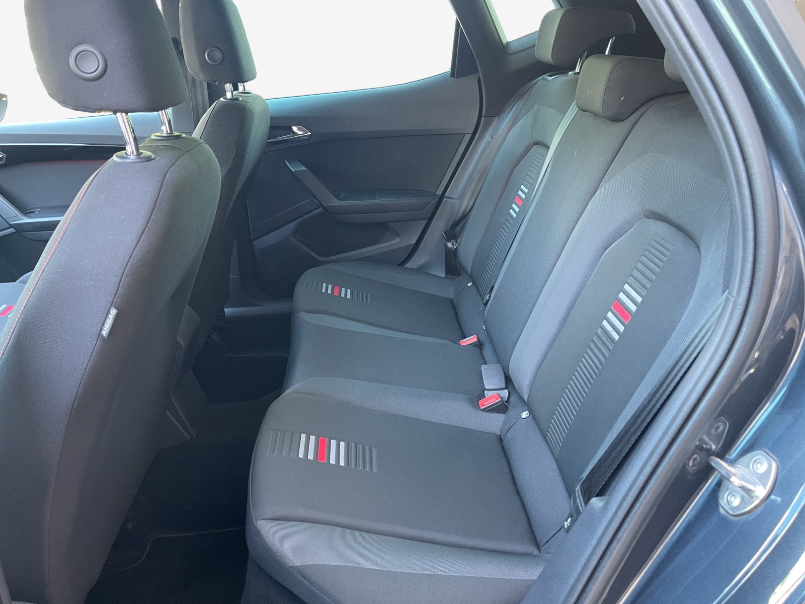 SEAT Arona 1.0 TSI Eco FR DSG-image-11