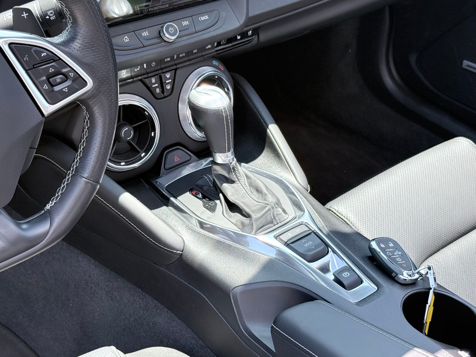 CHEVROLET Camaro 6.2 Convertible Automatic-image-13