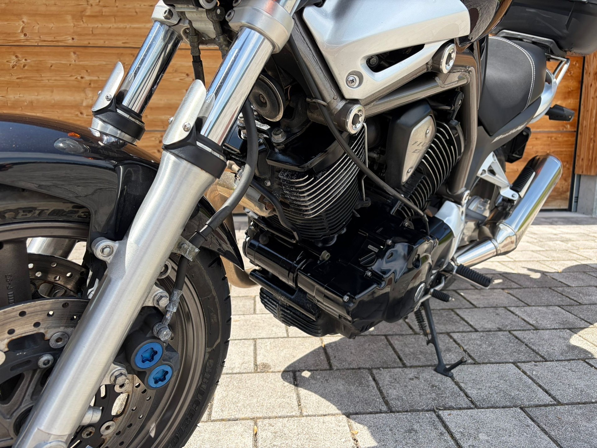 YAMAHA BT 1100 Bulldog-image-3