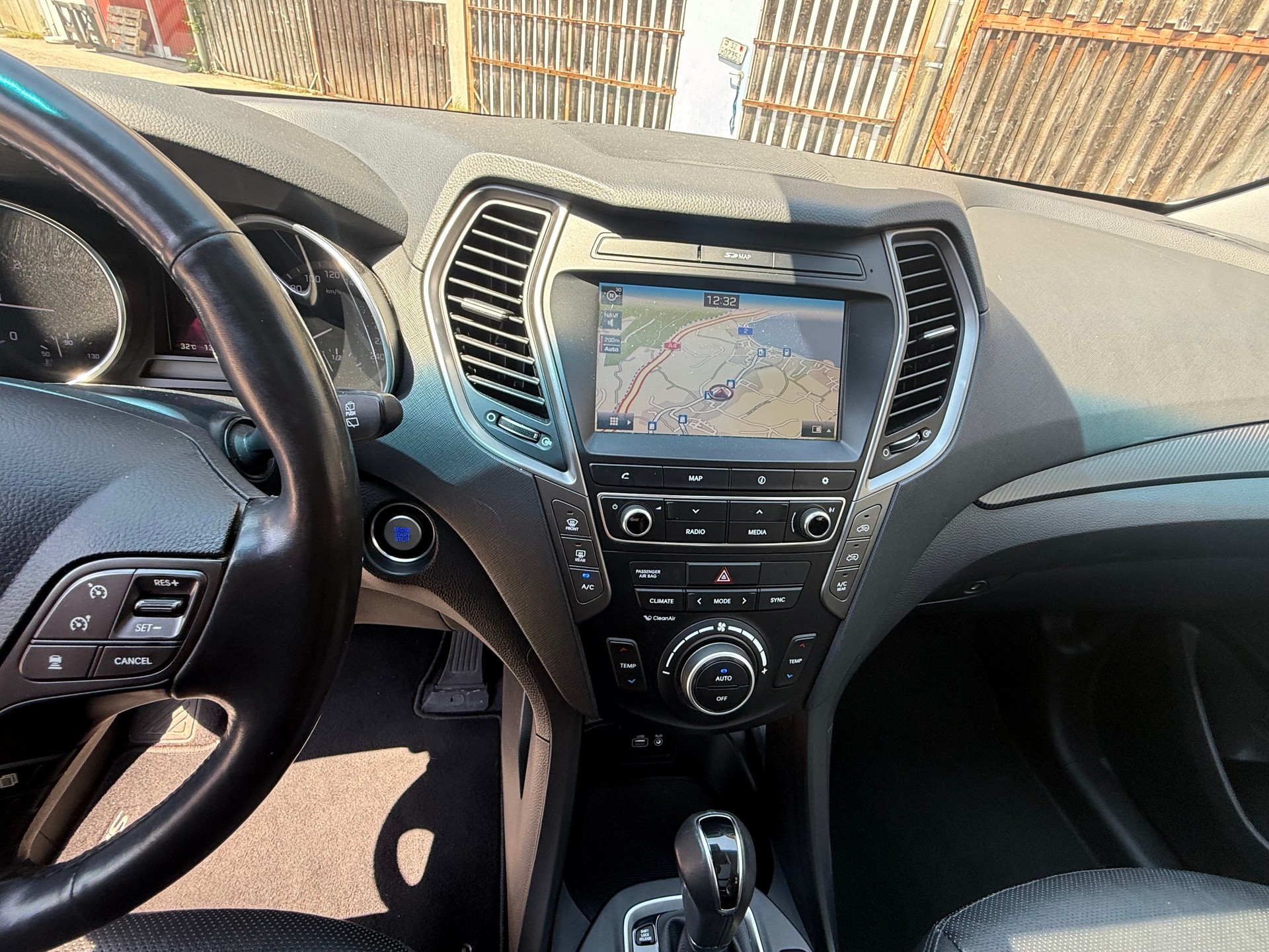 HYUNDAI Santa Fe 2.2 CRDI Vertex 4WD Automatic-image-9