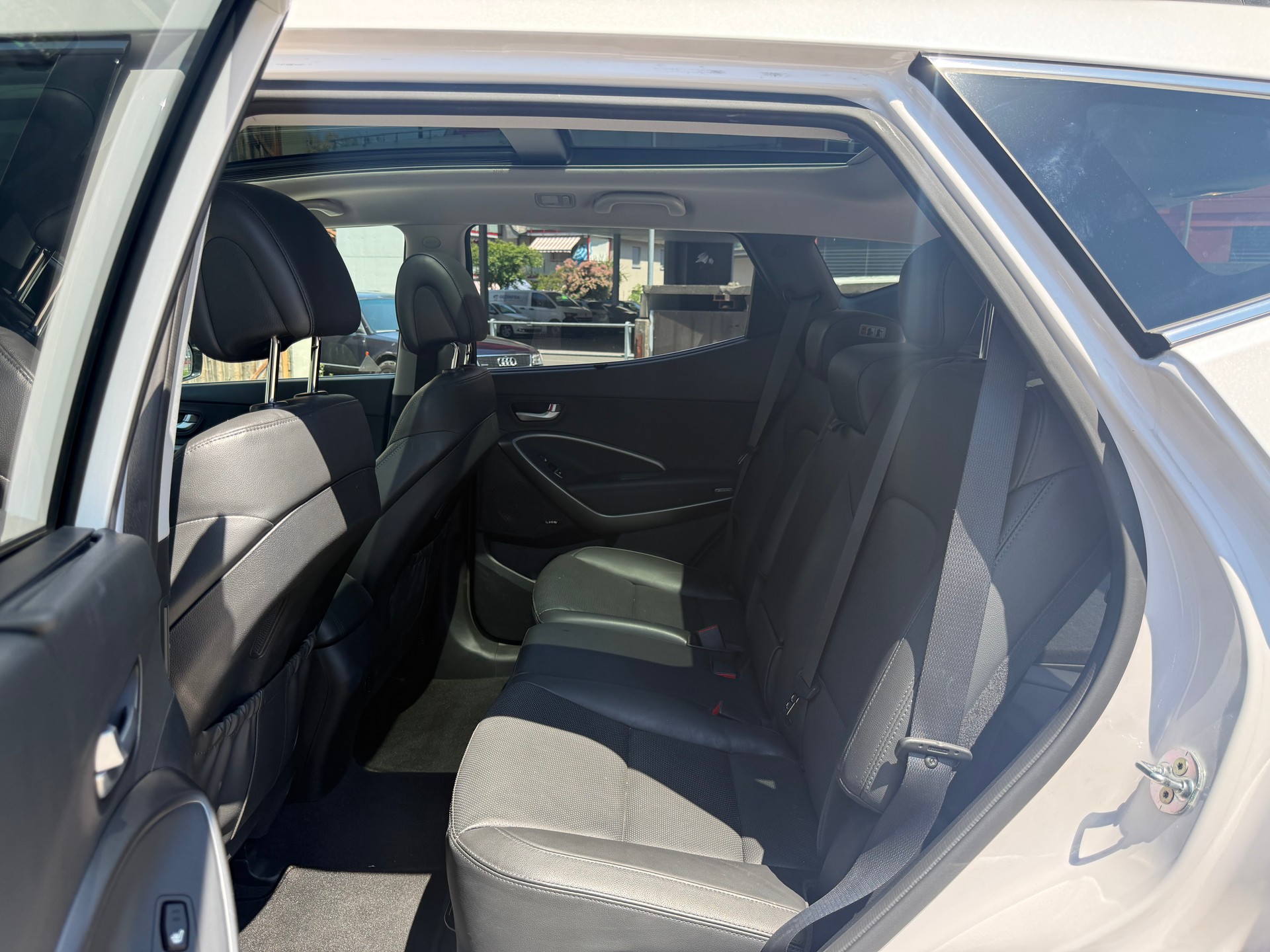 HYUNDAI Santa Fe 2.2 CRDI Vertex 4WD Automatic-image-5
