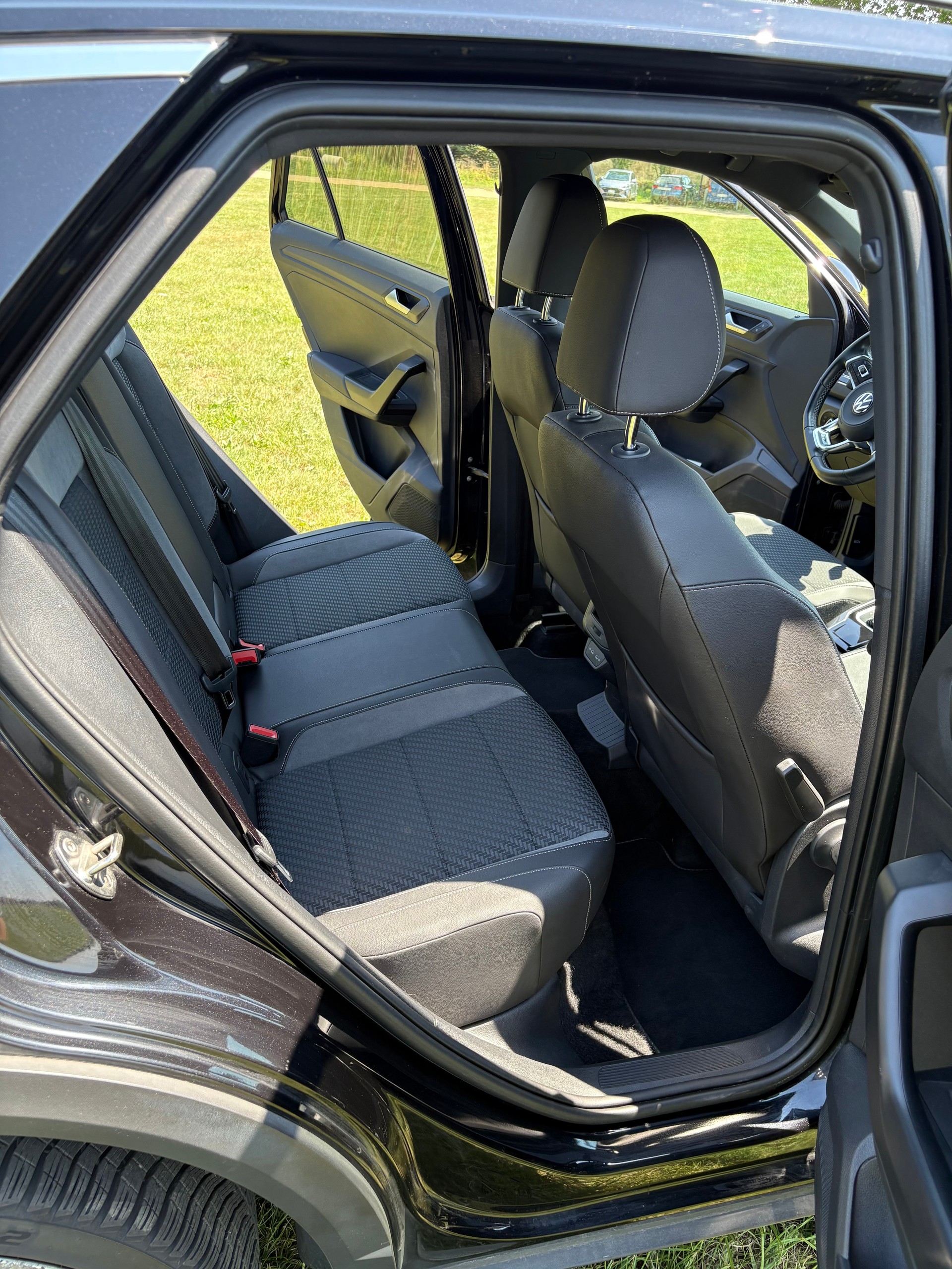 VW 1.5 TSI Advance DSG-image-3