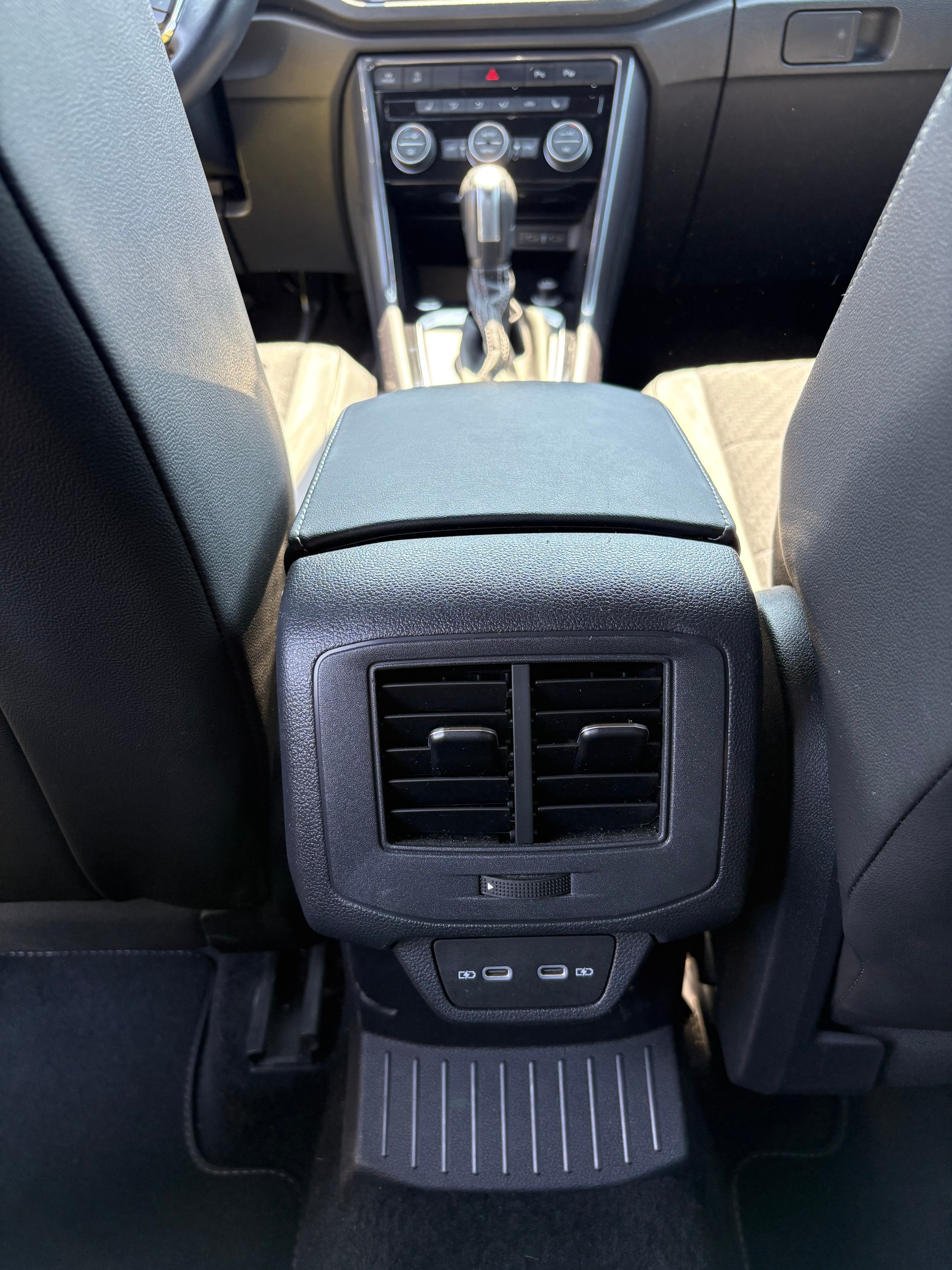 VW 1.5 TSI Advance DSG-image-9