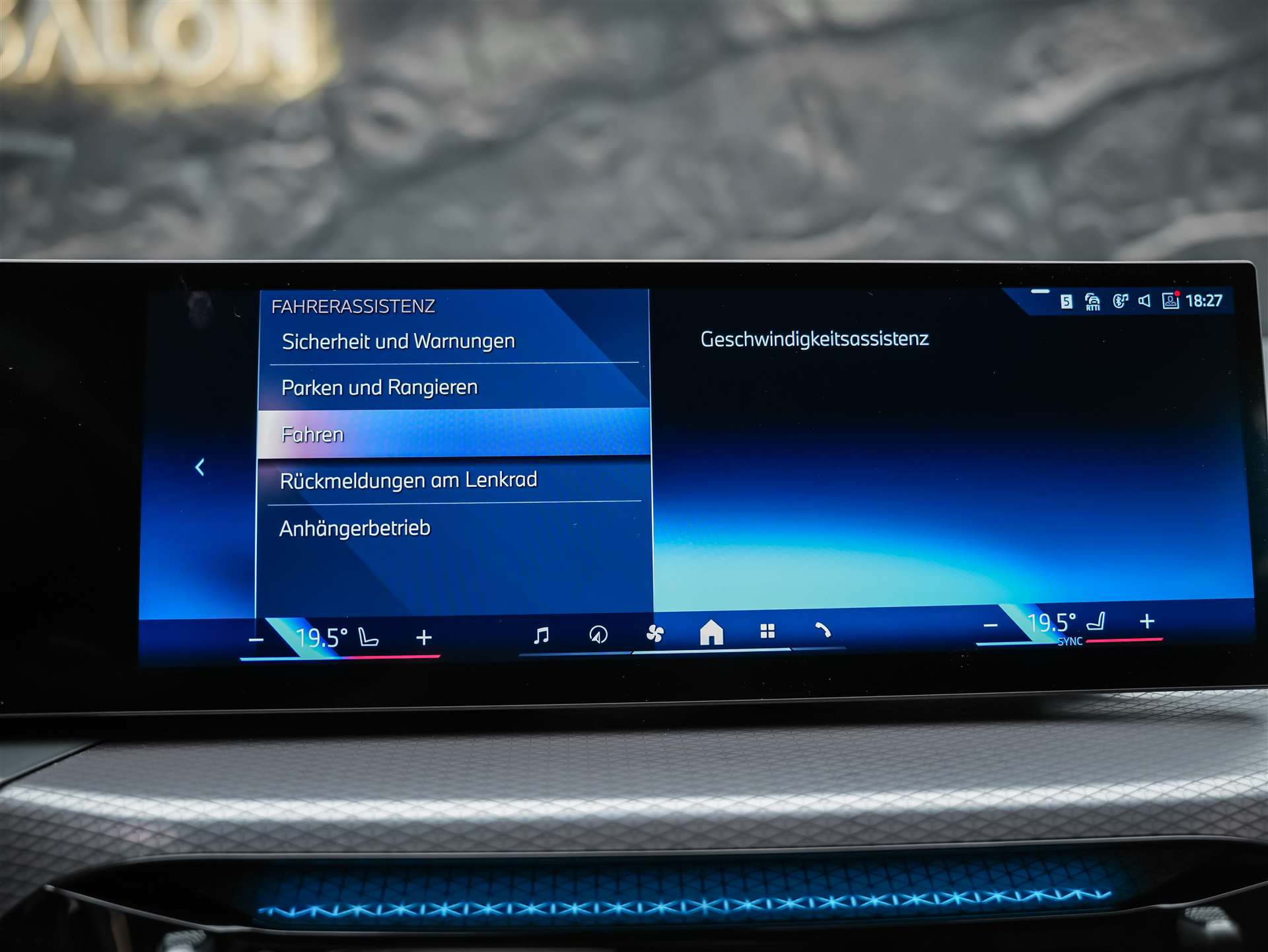 BMW 320i xDrive Steptronic M Sport *Werksgarantie*Head Up Display*Abstandsregler*-image-34