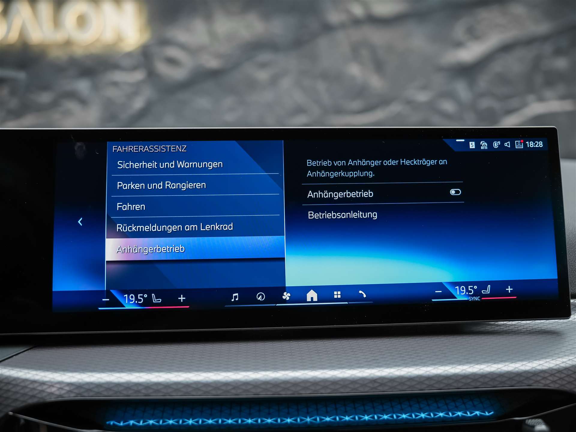 BMW 320i xDrive Steptronic M Sport *Werksgarantie*Head Up Display*Abstandsregler*-image-36