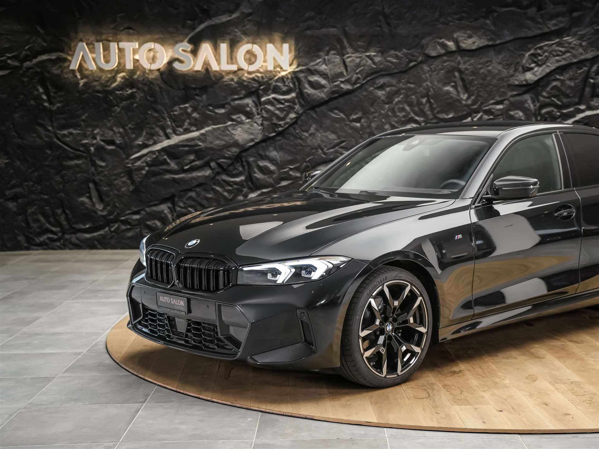 BMW 320i xDrive Steptronic M Sport *Werksgarantie*Head Up Display*Abstandsregler*-image-14
