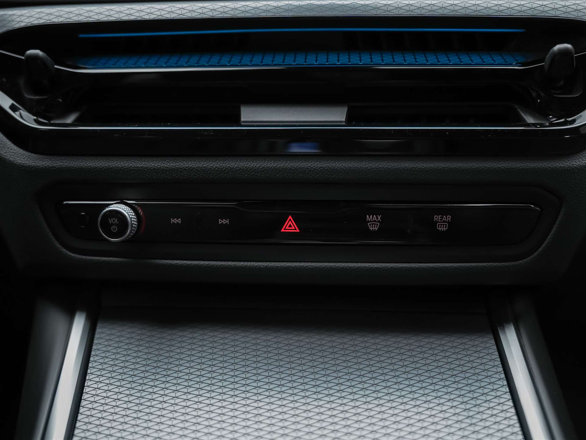 BMW 320i xDrive Steptronic M Sport *Werksgarantie*Head Up Display*Abstandsregler*-image-22