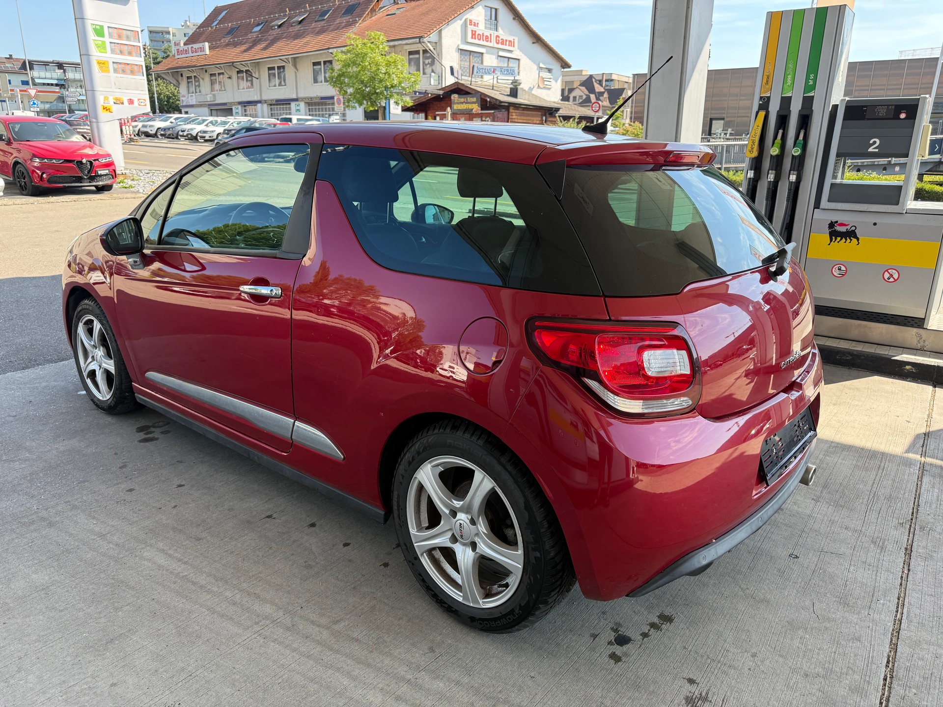 DS AUTOMOBILES DS3 1.6 16V e-HDi SO Chic EGS6-image-4