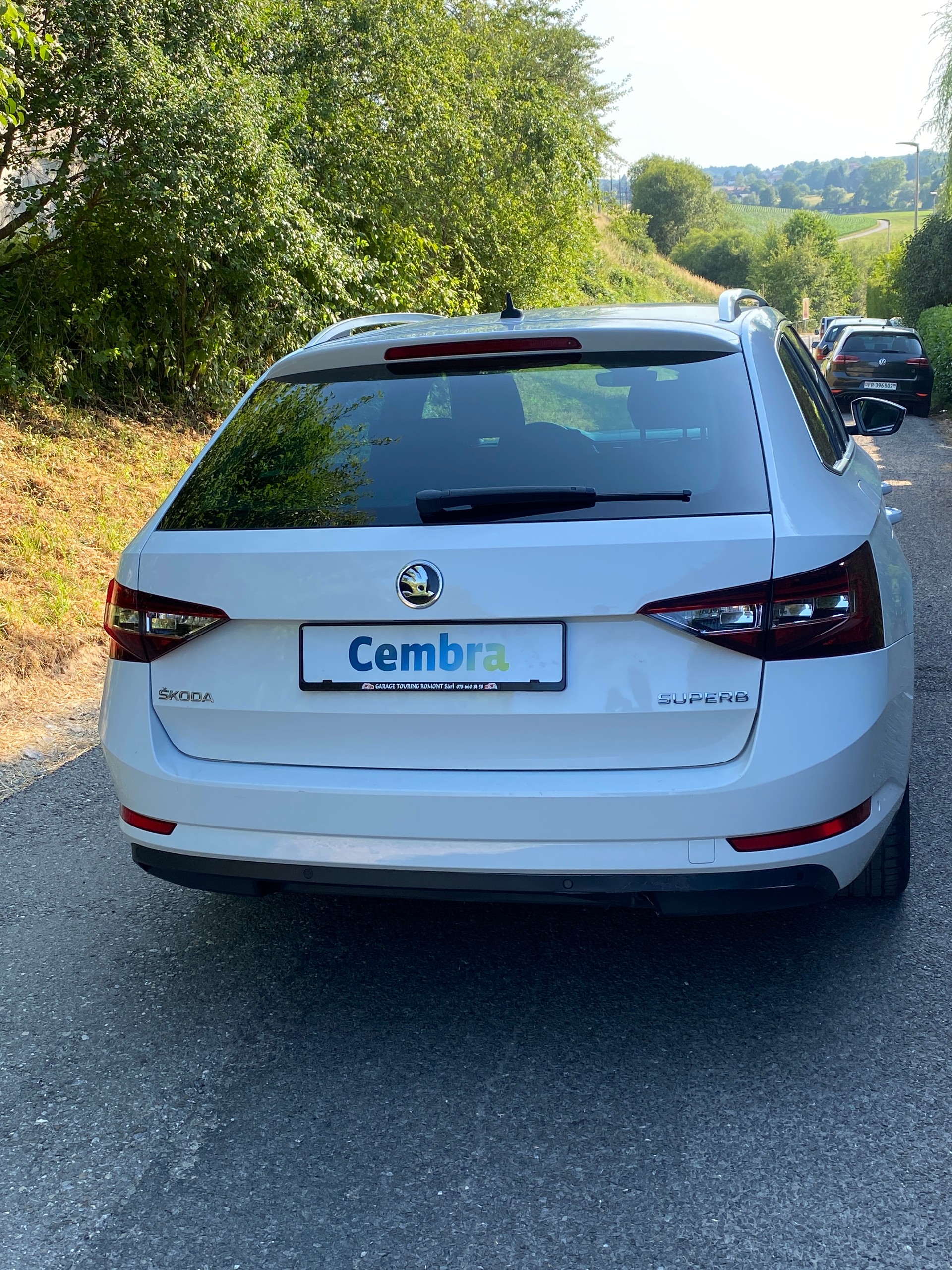 SKODA Superb Combi 1.8 TSI Style DSG-image-3