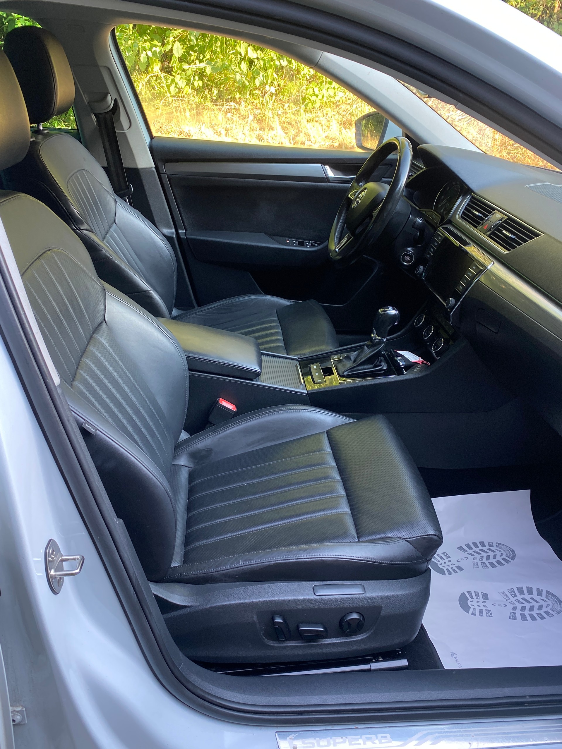 SKODA Superb Combi 1.8 TSI Style DSG-image-6